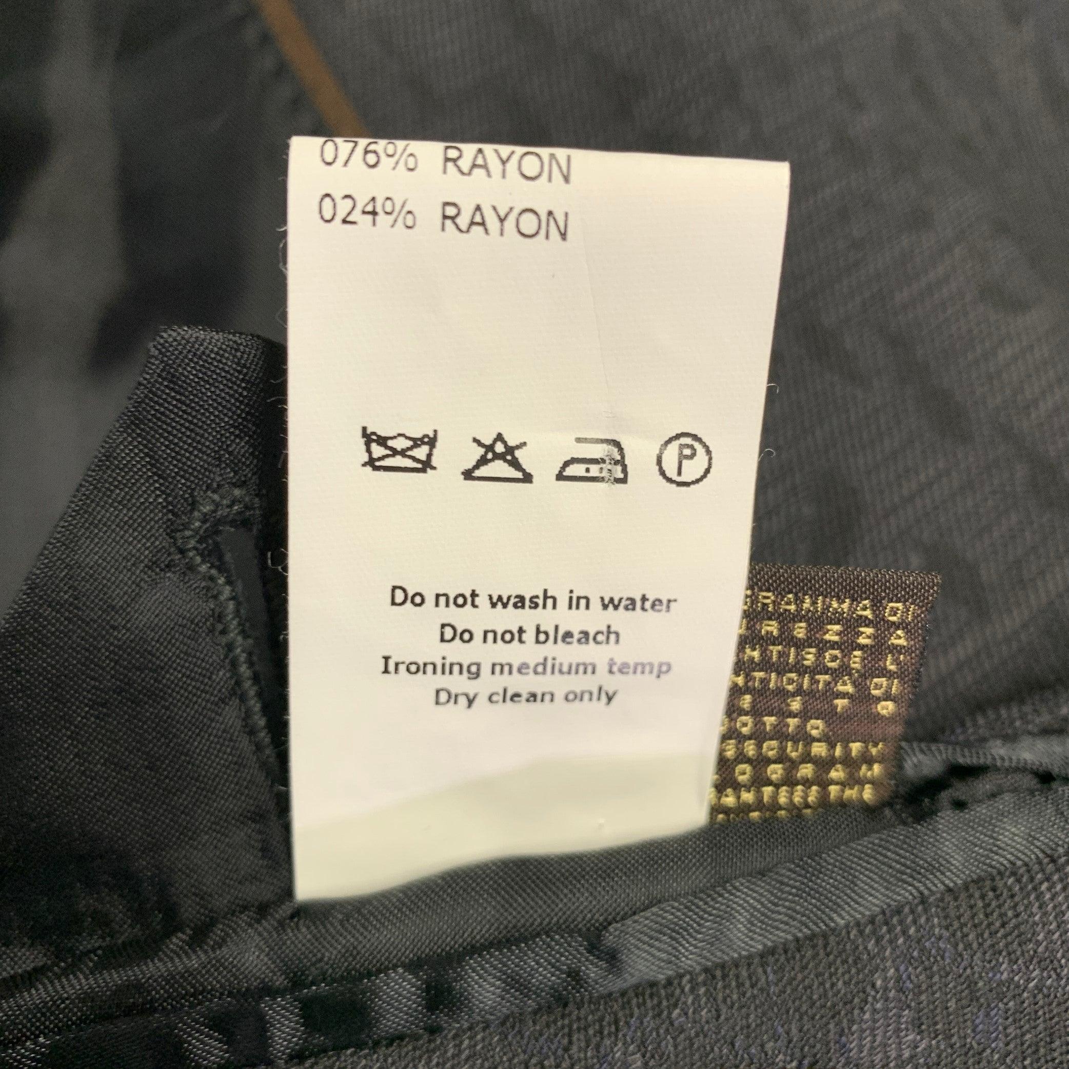ROBERTO CAVALLI Talla 38 Abrigo negro de lana virgen con estampado animal en venta 4