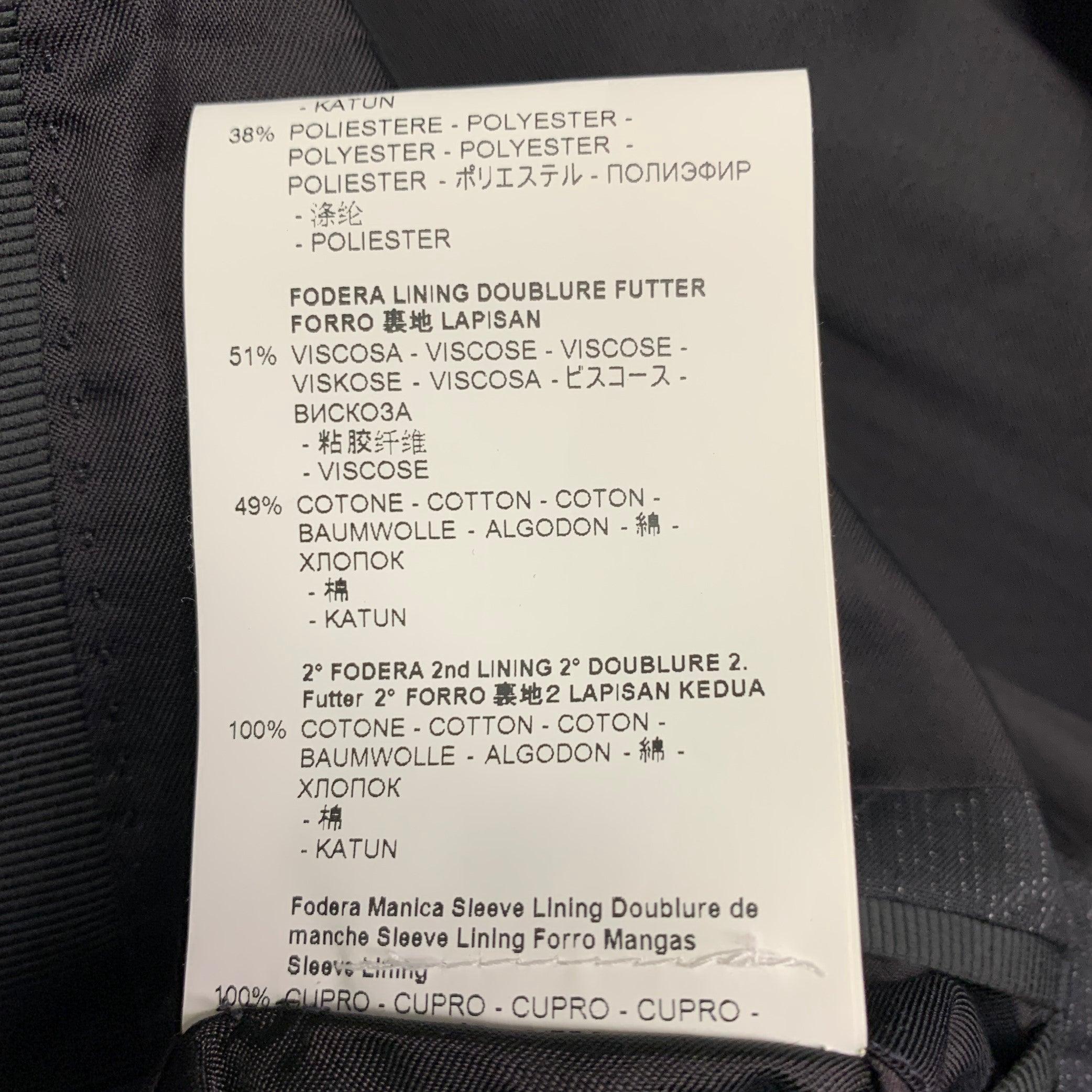 Manteau de sport en laine et soie ROBERTO Cavalli Taille 40 Noir Gris Jacquard de serpent en vente 6