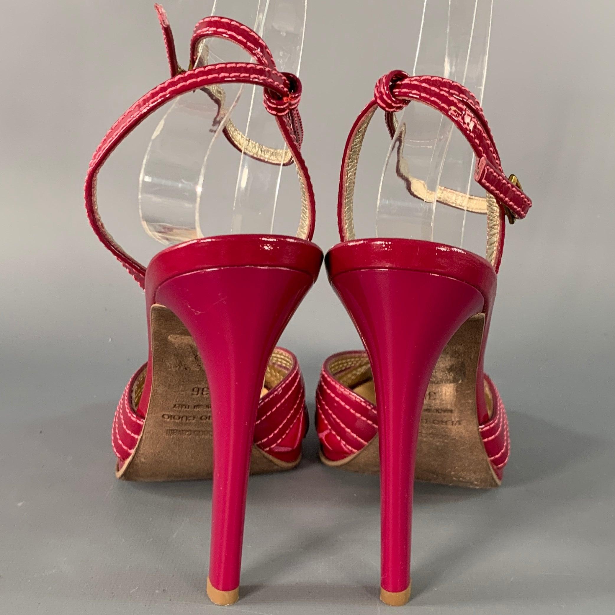 Marron ROBERTO CAVALLI Size 6 Pink Mixed Materials Patent Leather Platform Sandals (Sandales à plateforme en cuir verni) en vente
