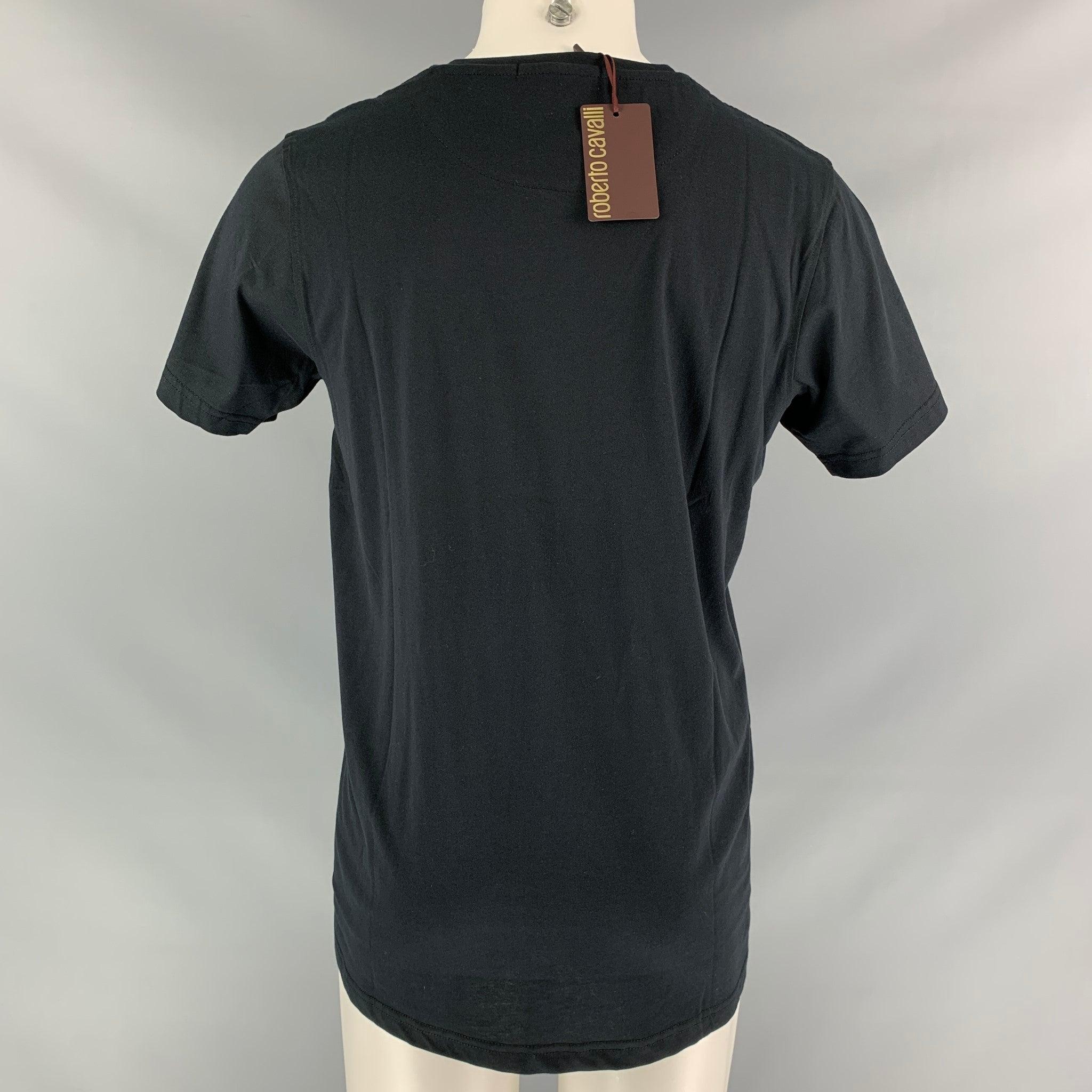 ROBERTO CAVALLI short sleeve t-shirt comes in black cotton, tiger graphic art at center front and a round collar. New with Tag. 
 

 Marked:  M 
 

 Measurements: 
  
 Shoulder: 16.5 inChest: 41 inSleeve: 8 inLength: 27 in
 

  
  
  
 Sui Generis