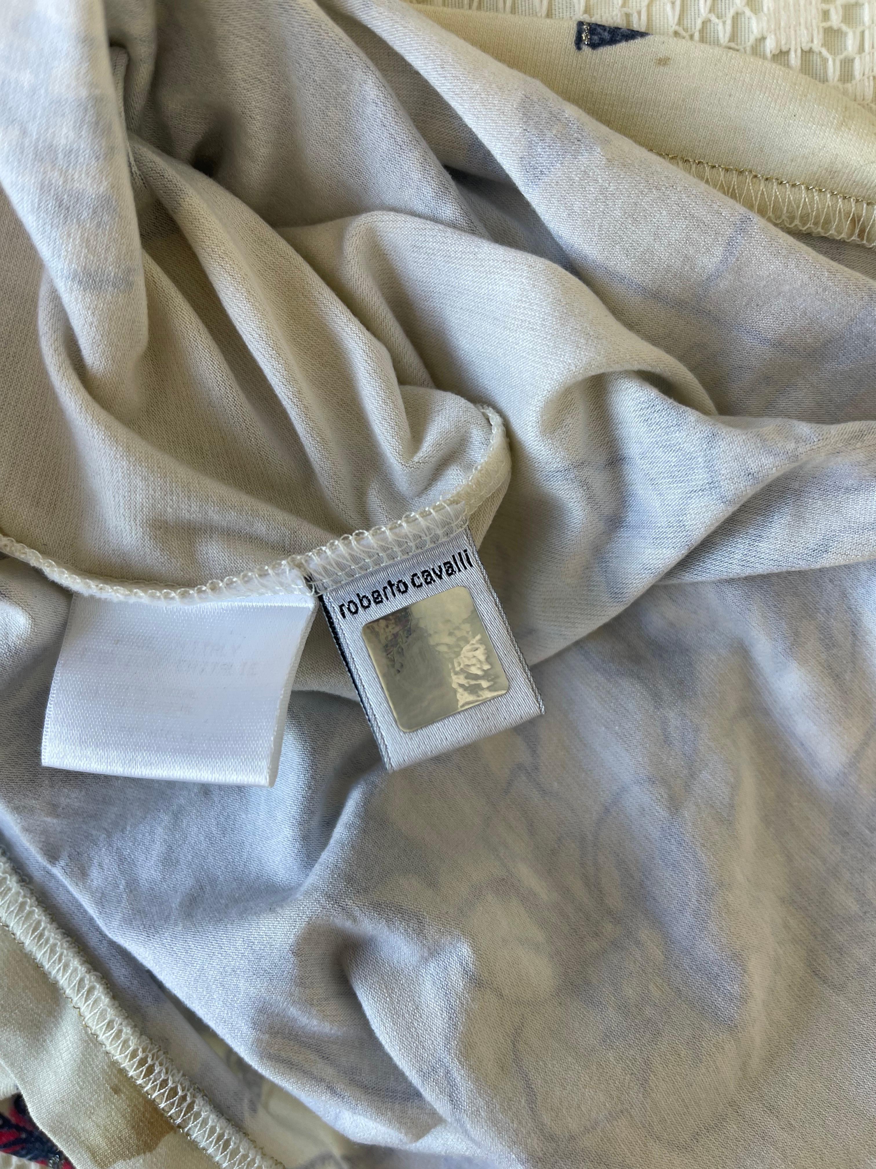 Roberto Cavalli Camiseta Primavera 2003 Estampado Tatuaje Flor de Dragón Vintage Y2K en Excelente estado para la venta en San Diego, CA