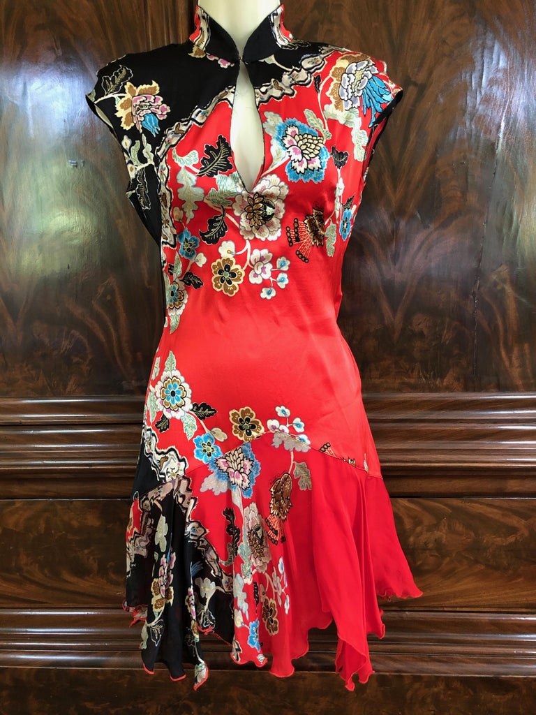 Roberto Cavalli Spring 2003 Silk Cheongsam Style High Collar Floral Dress 
Size M, there is a lot of stretch
Bust 36
