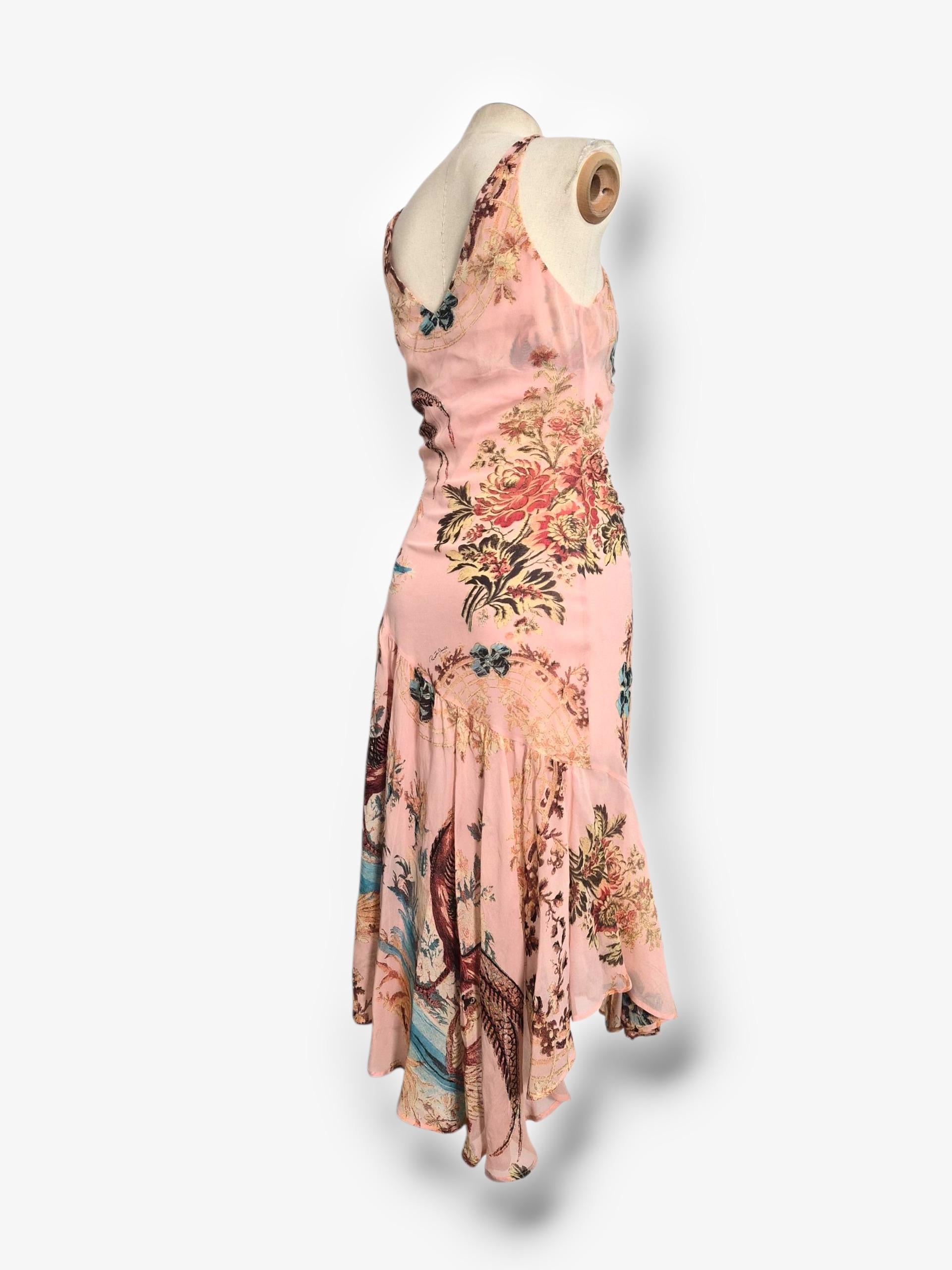 Roberto Cavalli Frühjahr/Sommer 2003 Rosa Seidenkleid mit Fasanenprint Damen im Angebot