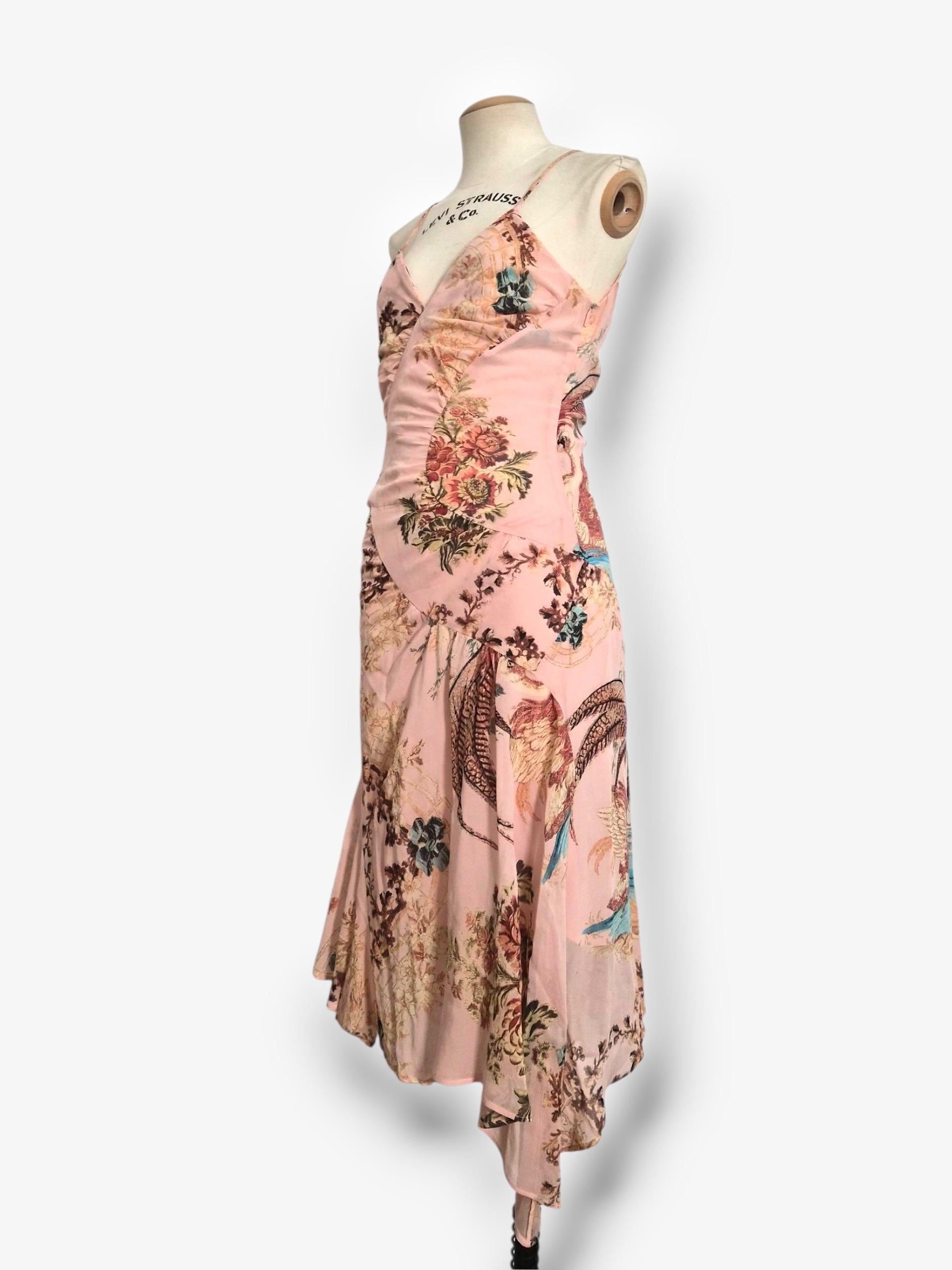 Roberto Cavalli Frühjahr/Sommer 2003 Rosa Seidenkleid mit Fasanenprint im Angebot 1