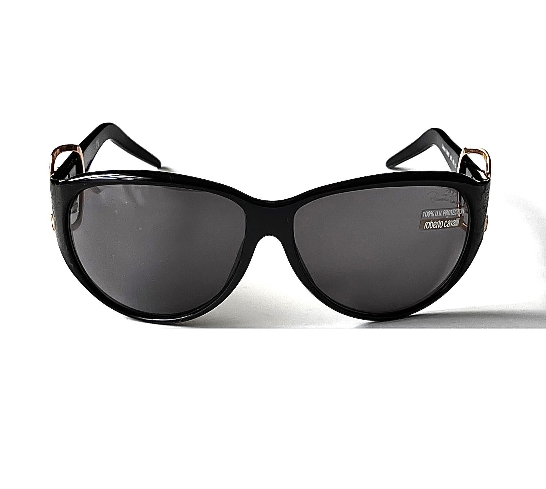 Women's sunglasses Roberto Cavalli art. URANO 360S col. B5 (Made in Italy)
Guaranteed 100%  
Authentic Roberto Cavalli Sunglasses
Made in Italy
Condition: New, vintage, never worn, unworn, with tags
Model URANO 360S 
Color B5
Size: Lens-63 Bridge-13