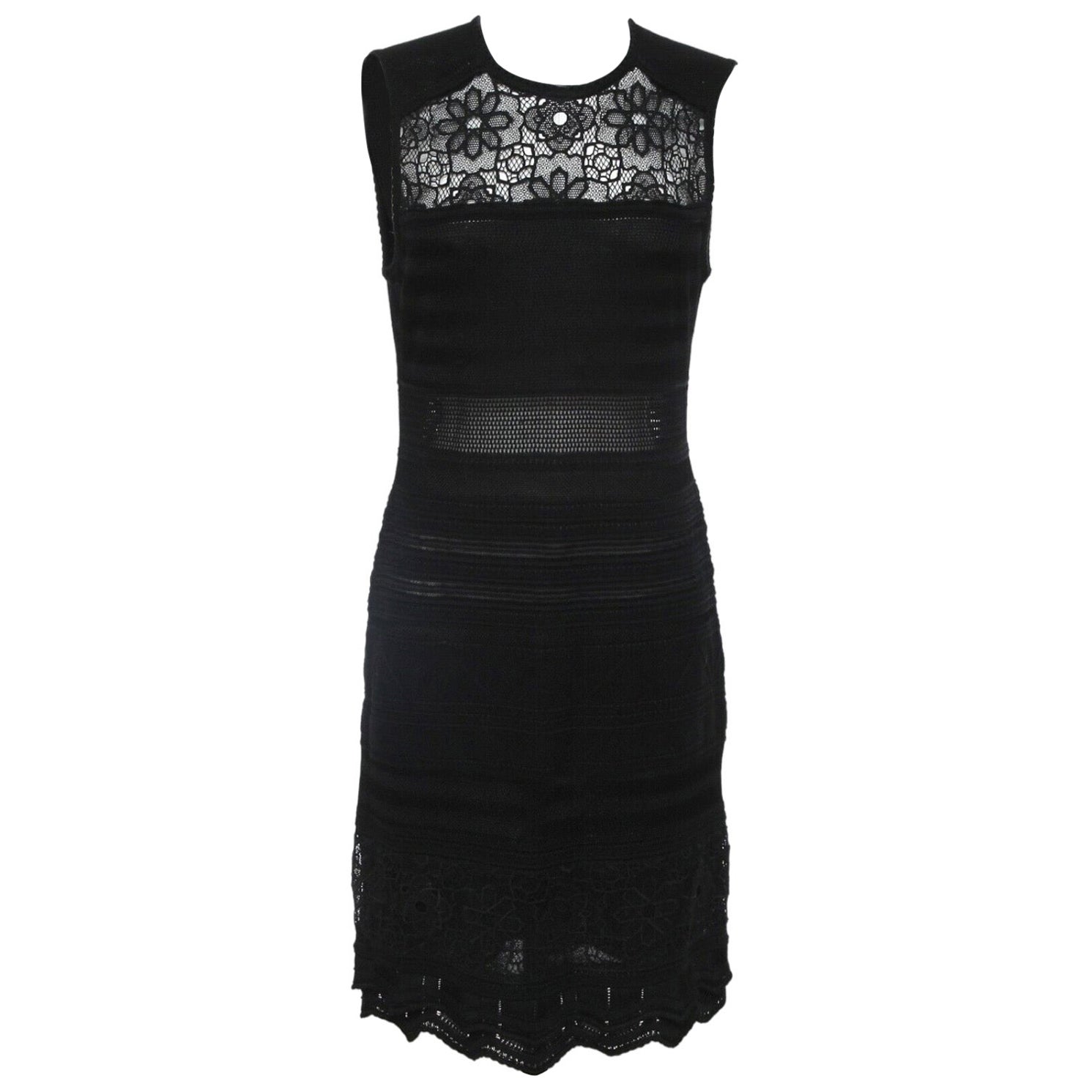 GUARANTEED AUTHENTIC CLASSIC ROBERTO CAVALLI BLACK VISCOSE KNIT SLEEVELESS DRESS


Design:
- Black color viscose blend knit dress.
- Crew neck.
- Sleeveless.
- Rear button closure.
- Signature plaque at back of neckline.

Material: 59% Viscose, 34%