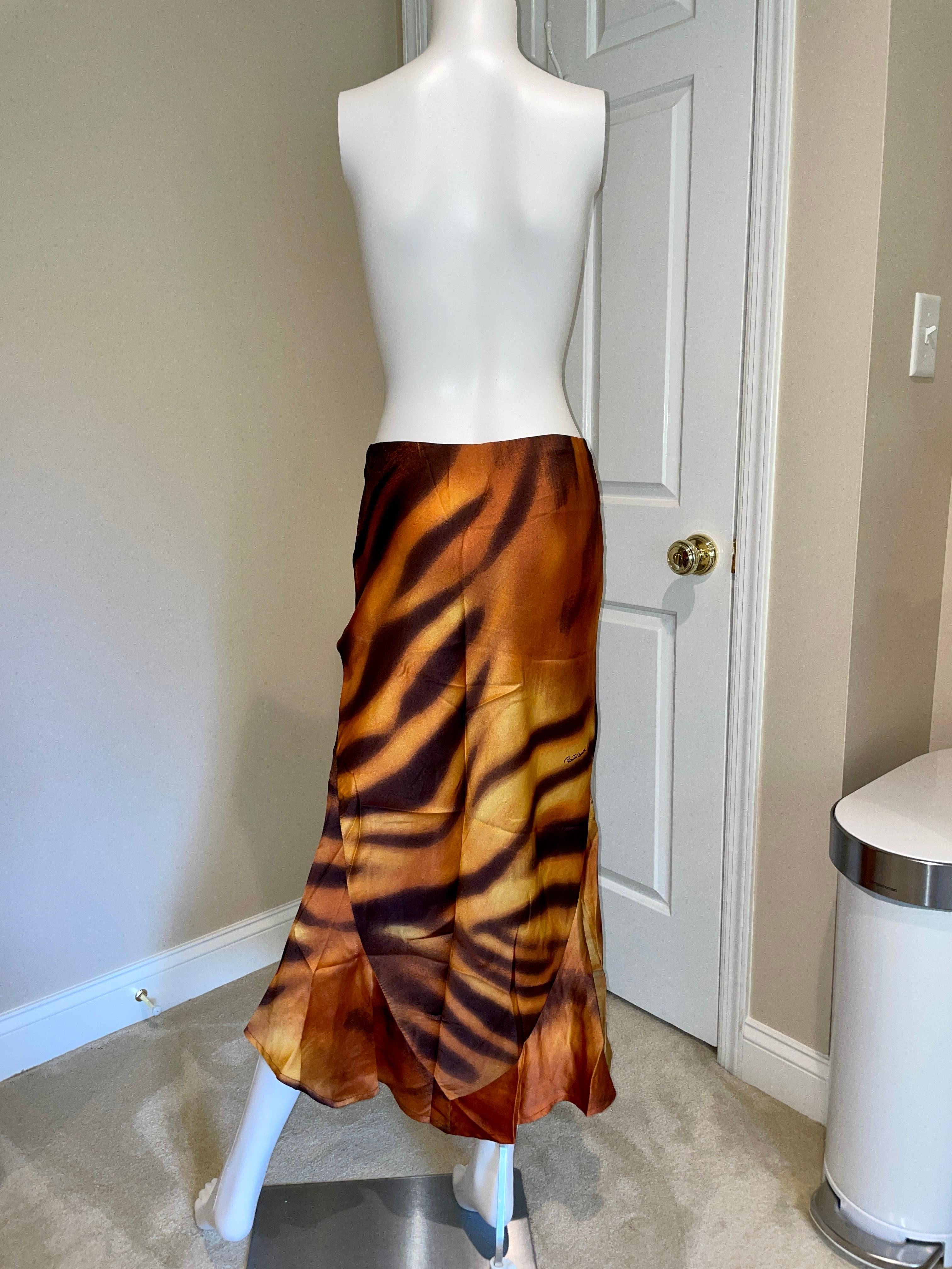 Women's ROBERTO CAVALLI vintage 2000/2001 silk maxi runway tiger print skirt