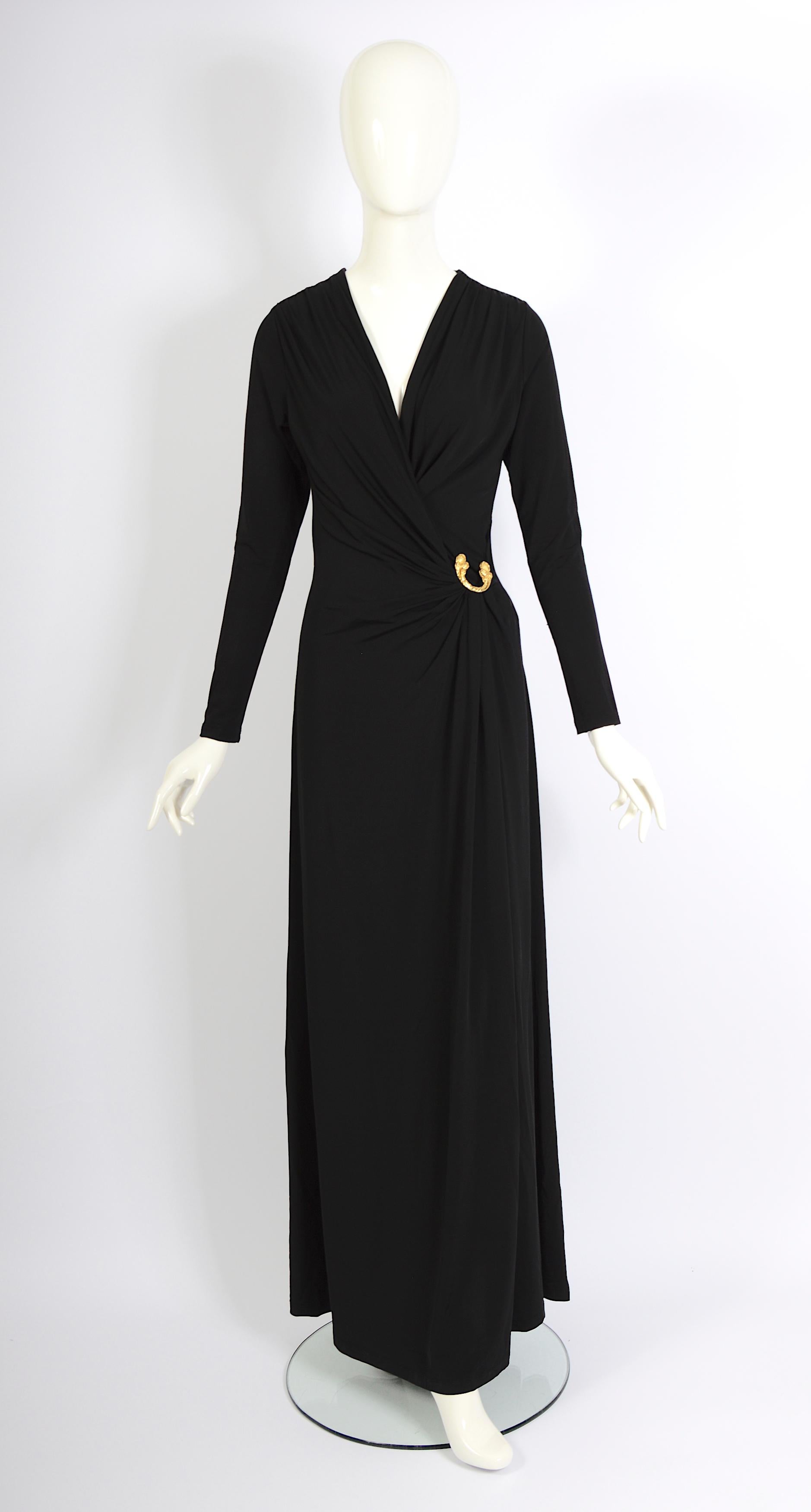 Roberto Cavalli - Vestito da sera vintage anni '90 con spilla e drappeggio in jersey nero in vendita 5