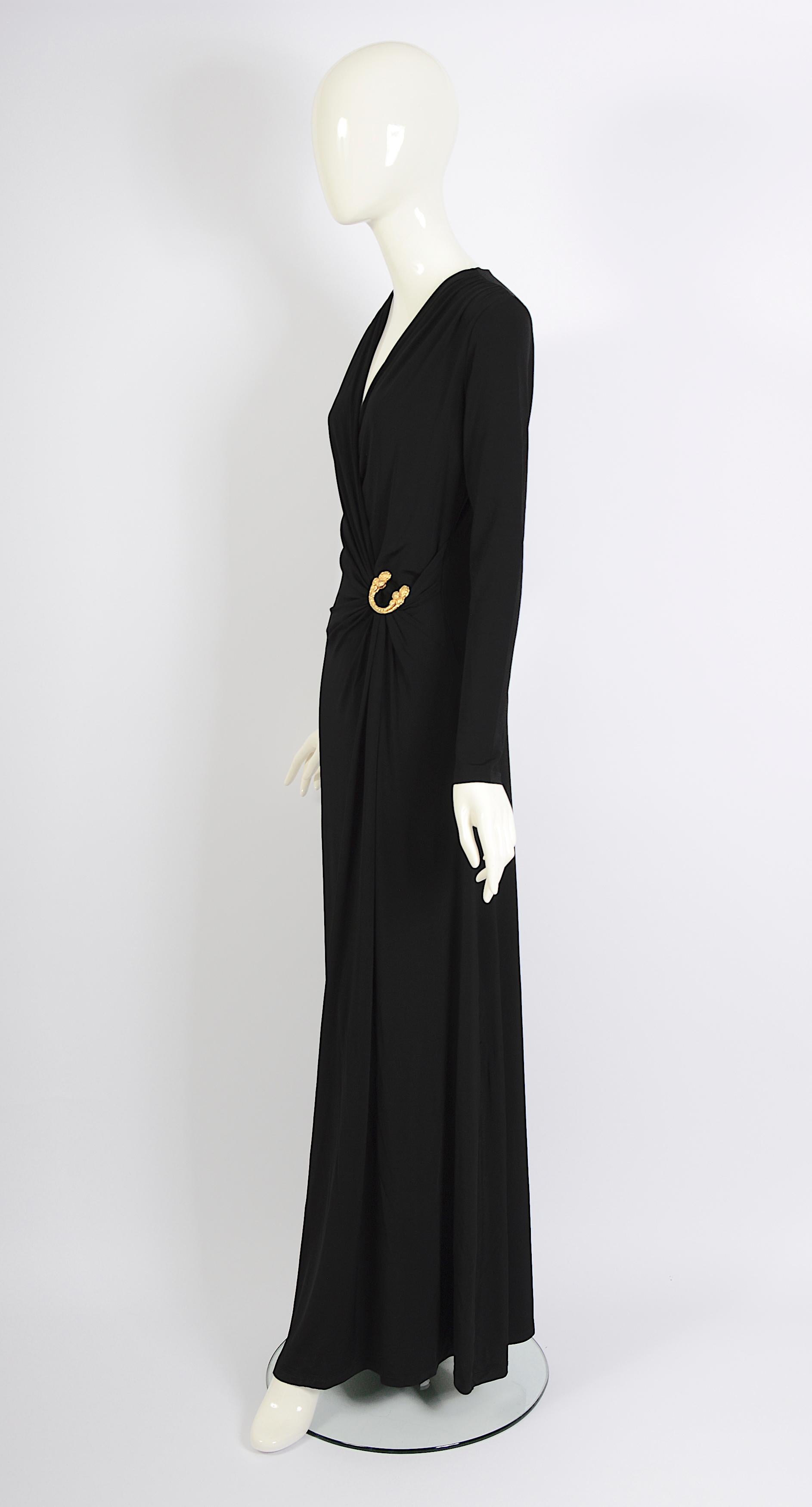 Roberto Cavalli - Vestito da sera vintage anni '90 con spilla e drappeggio in jersey nero in vendita 3