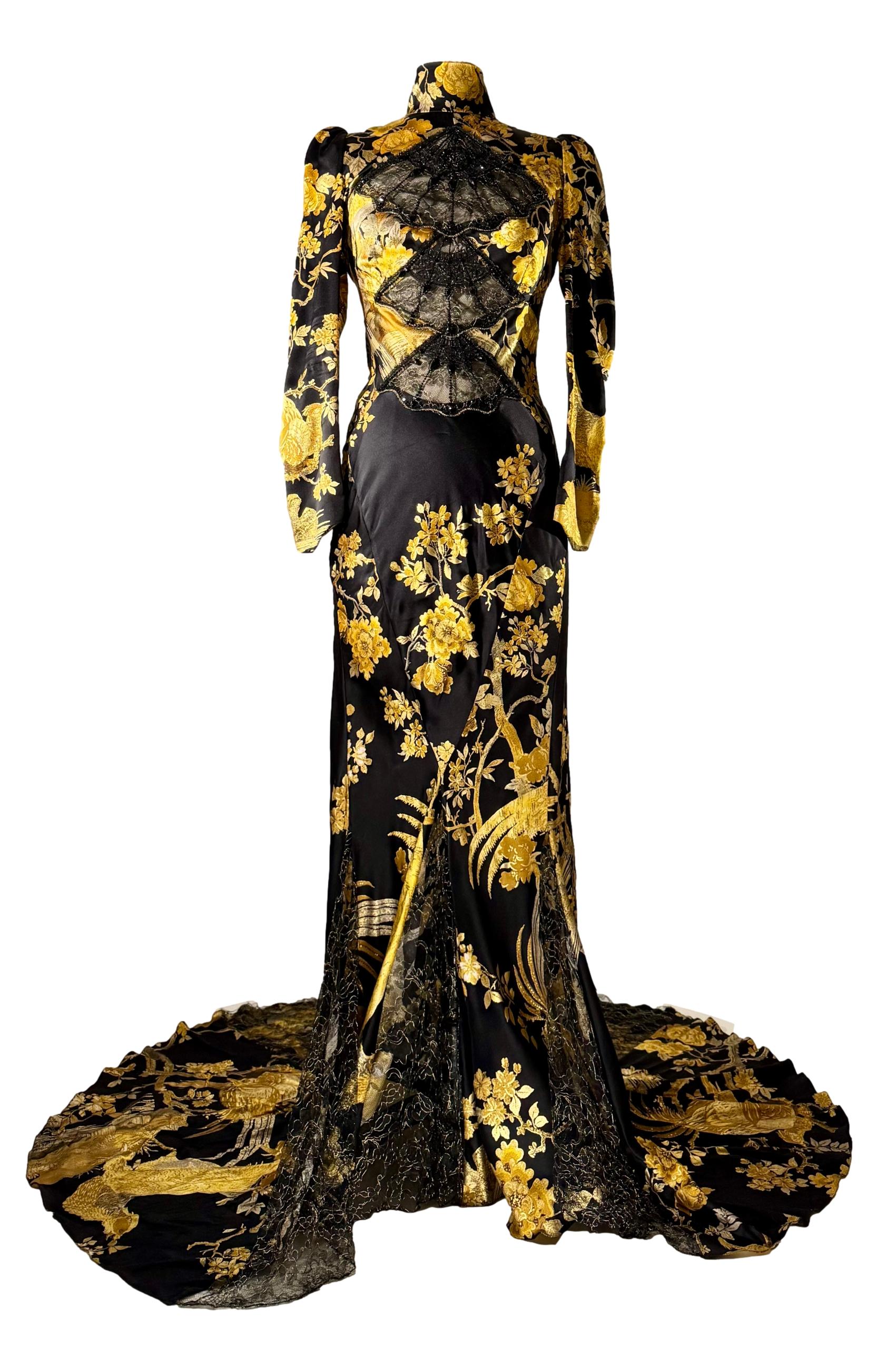 Roberto Cavalli - 
Startbahn -  Vintage Schwarz und Gold verschönert Abendkleid Herbst/Winter 2006 Größe 42IT 