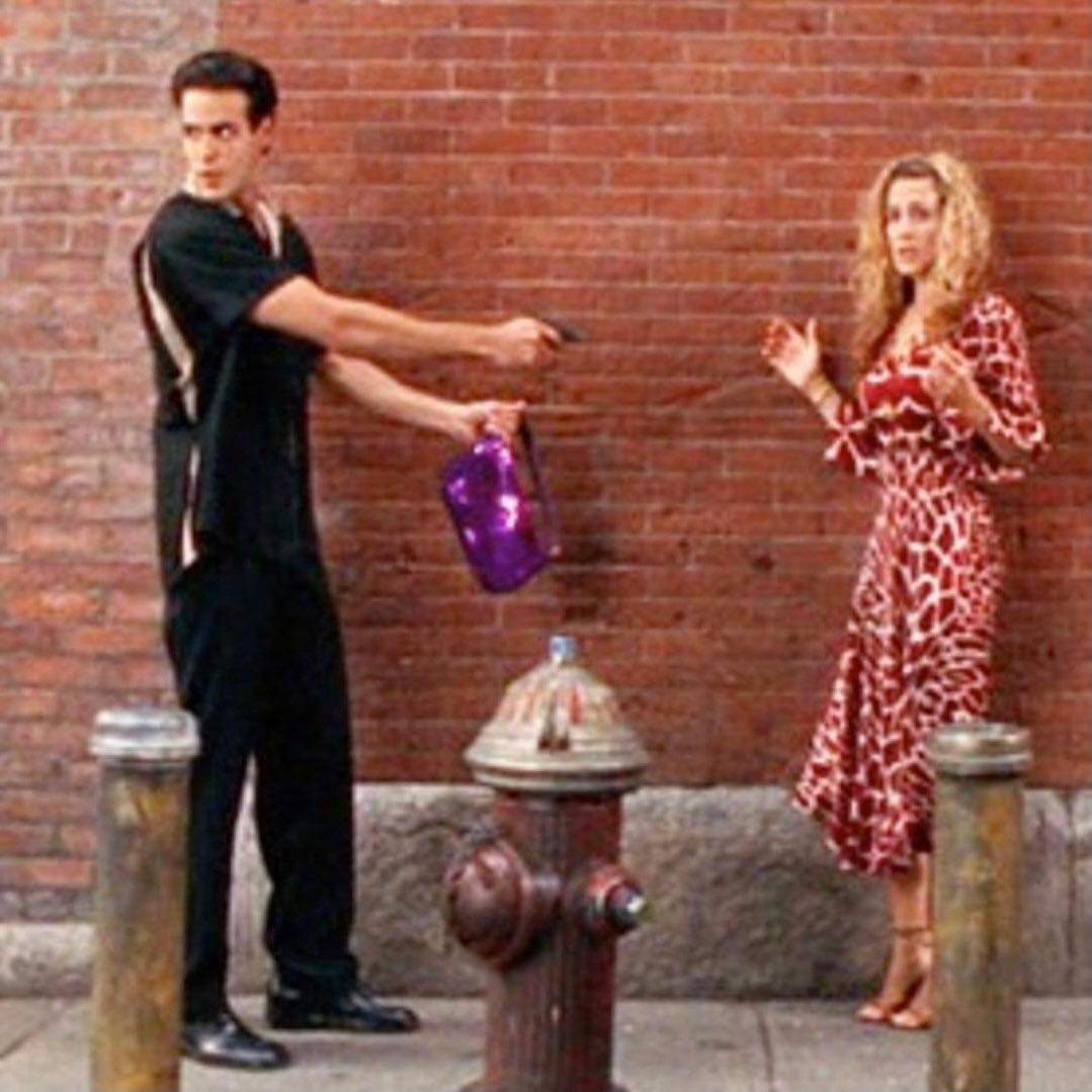 Rosso Roberto Cavalli Vintage SATC Carrie Robbery Scene Giraffe Dress Sex and The City in vendita