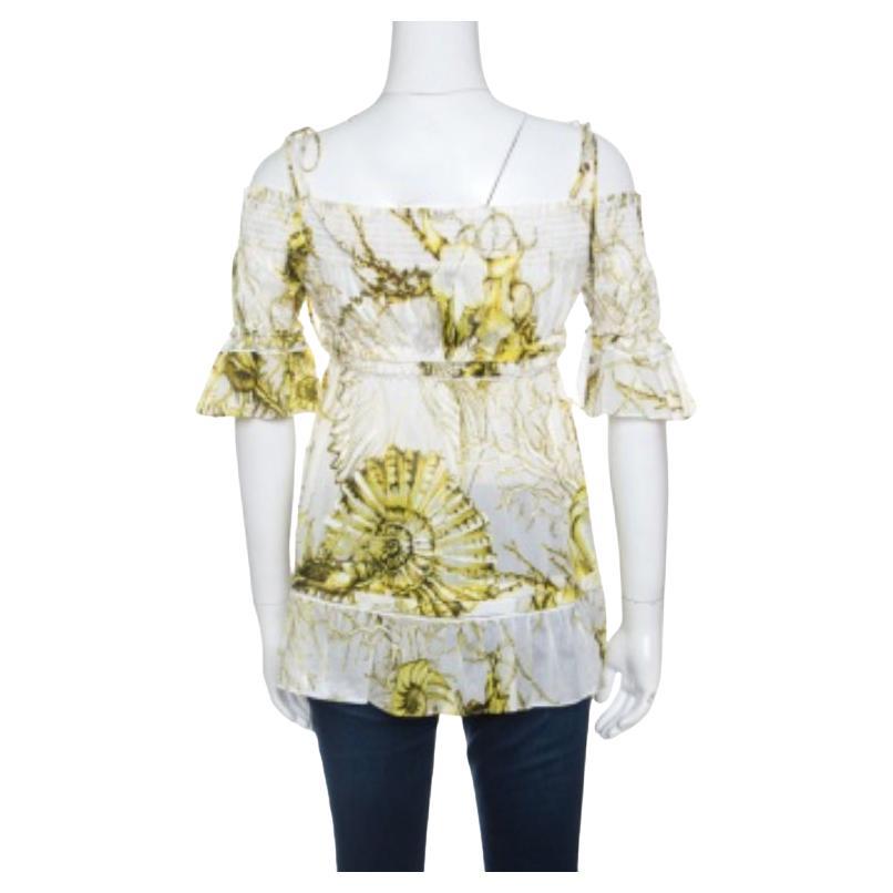 Compagnon intemporel de vos pantalons skinny et de vos jeans décontractés, ce ravissant top de Roberto Cavalli est un style rafraîchissant que vous vouliez depuis longtemps. Confectionné en coton résistant et léger, il arbore une teinte blanche