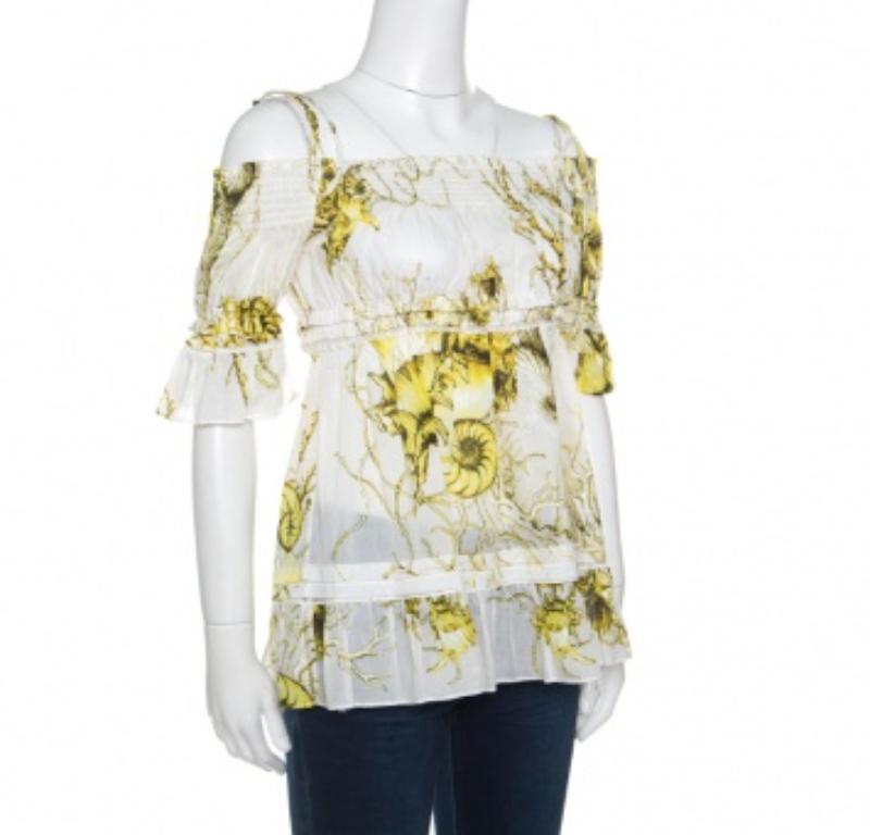 Beige Chemisier à épaules dénudées Roberto Cavalli en coton imprimé floral blanc et jaune M en vente