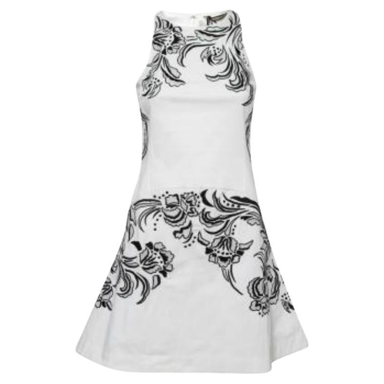 Roberto Cavalli Abito senza maniche in popeline di cotone bianco ricamato a contrasto S. S. White