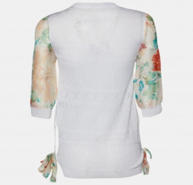 Les hivers et les cardigans vont de pair. Confectionné dans des tissus de qualité, ce joli cardigan présente une teinte attrayante, une longueur de manche flatteuse et une coupe confortable.