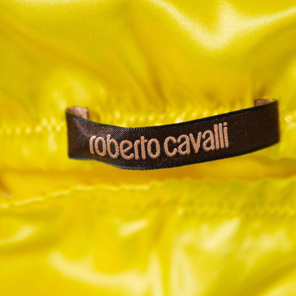 Roberto Cavalli - Jupe longue évasée en satin de soie jaune L Excellent état - En vente à Dubai, Al Qouz 2
