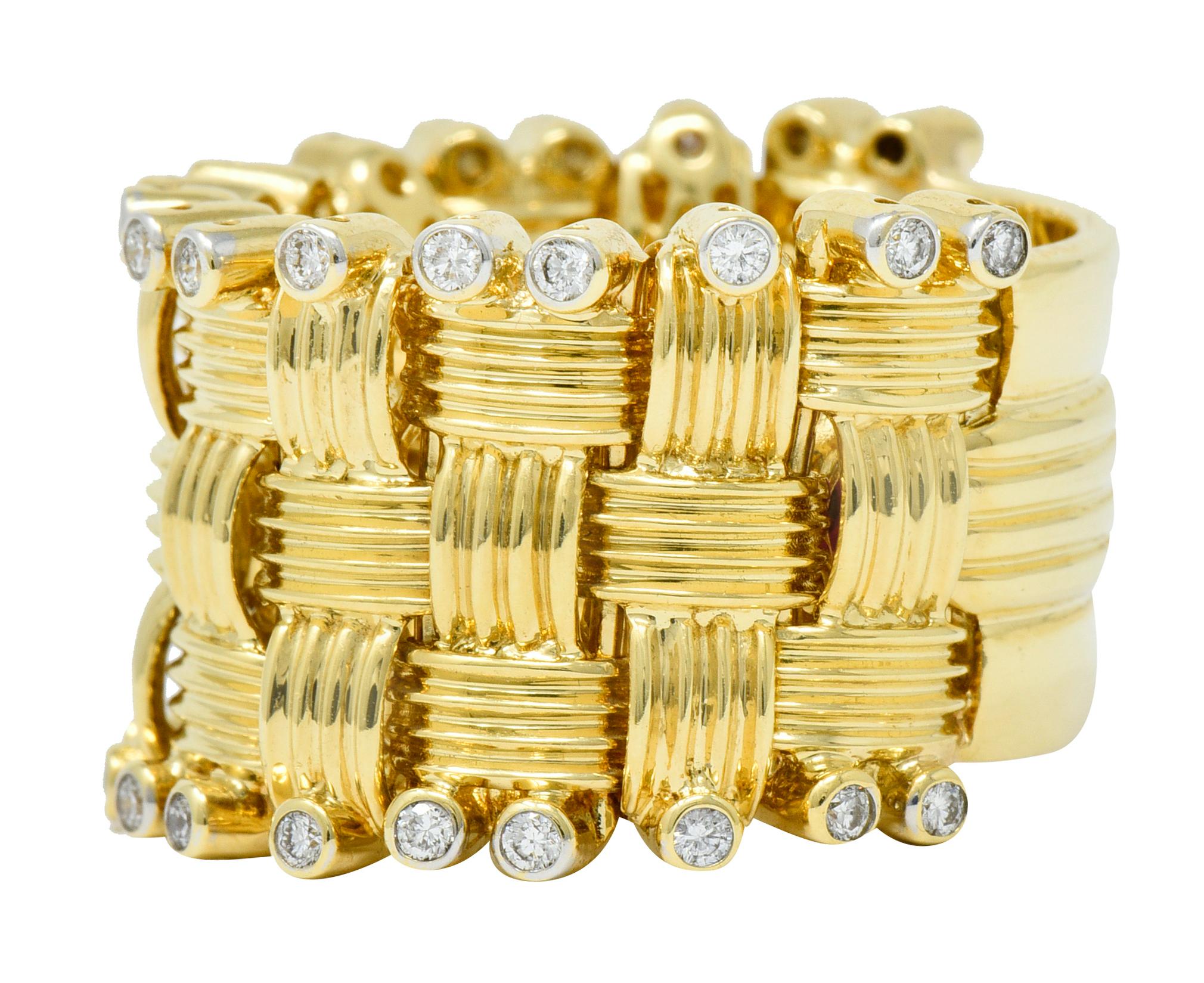 Contemporary Roberto Coin 0.50 Carat Diamond 18 Karat Gold Flexible Appassionata Band Ring