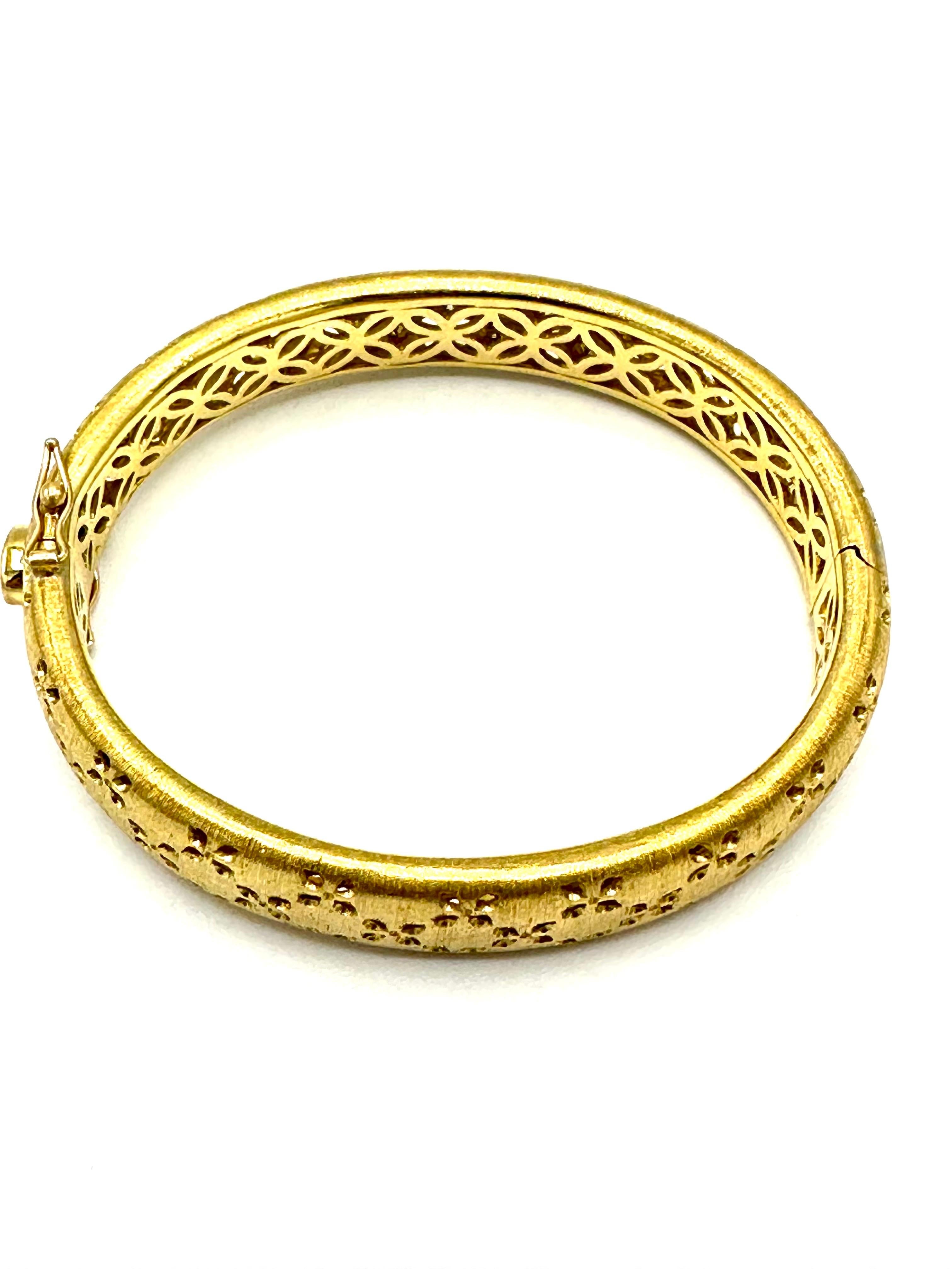 Roberto Coin Bracelet jonc en or jaune 18 carats et diamants de 0,80 carat en vente 4