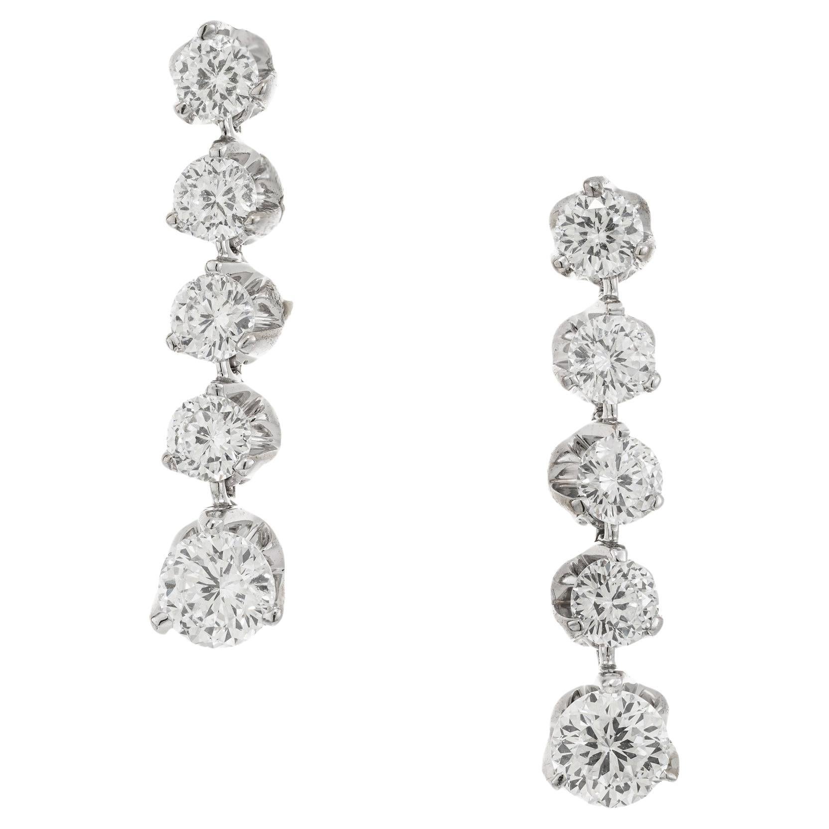 Roberto Coin Pendants d'oreilles en or blanc avec rubis et diamants de 1,20 carat  en vente