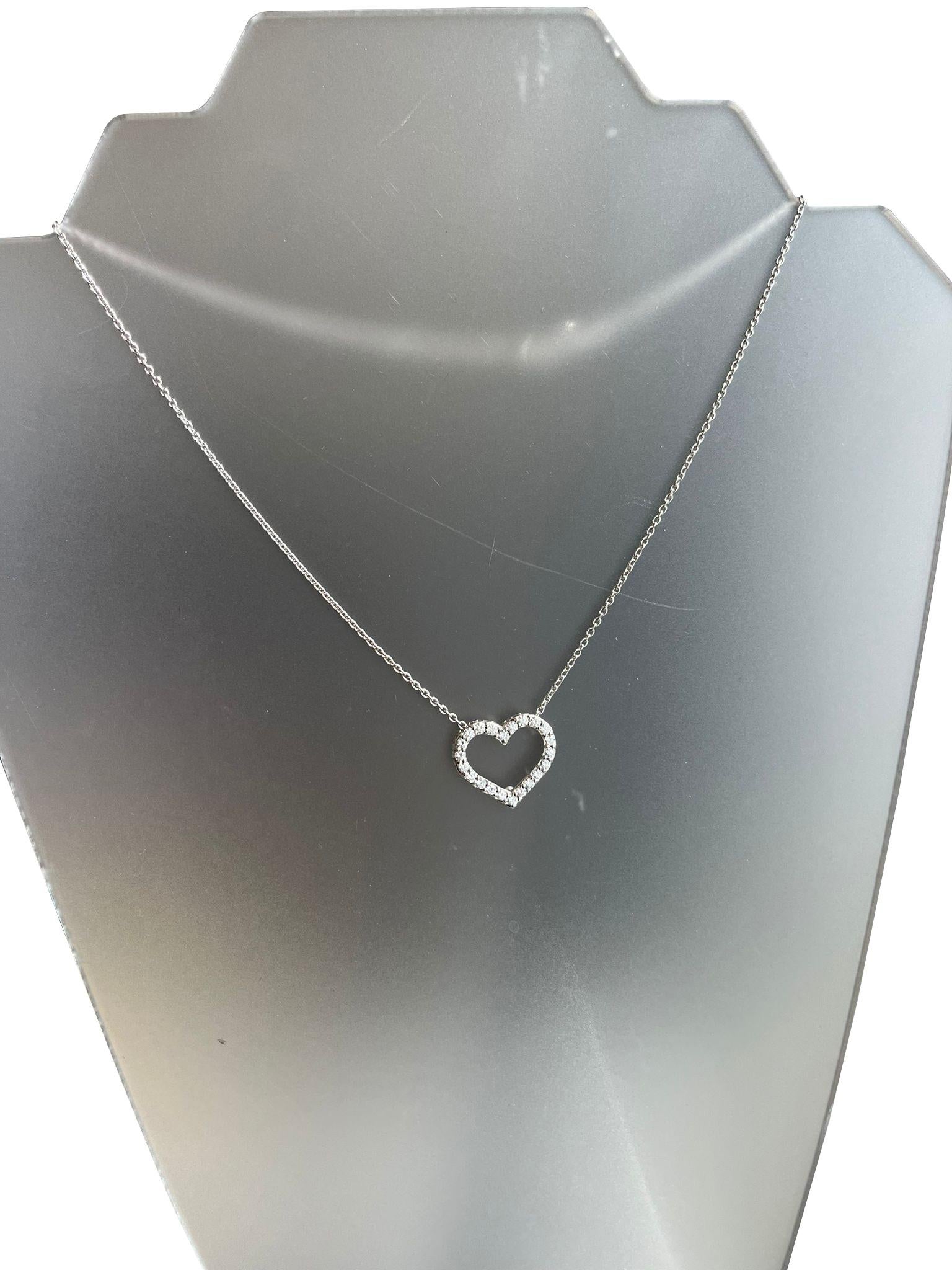 Roberto Coin 1.75ctw Vintage Open Heart Diamond Necklace Pendant 18K White Gold In Good Condition For Sale In Aventura, FL