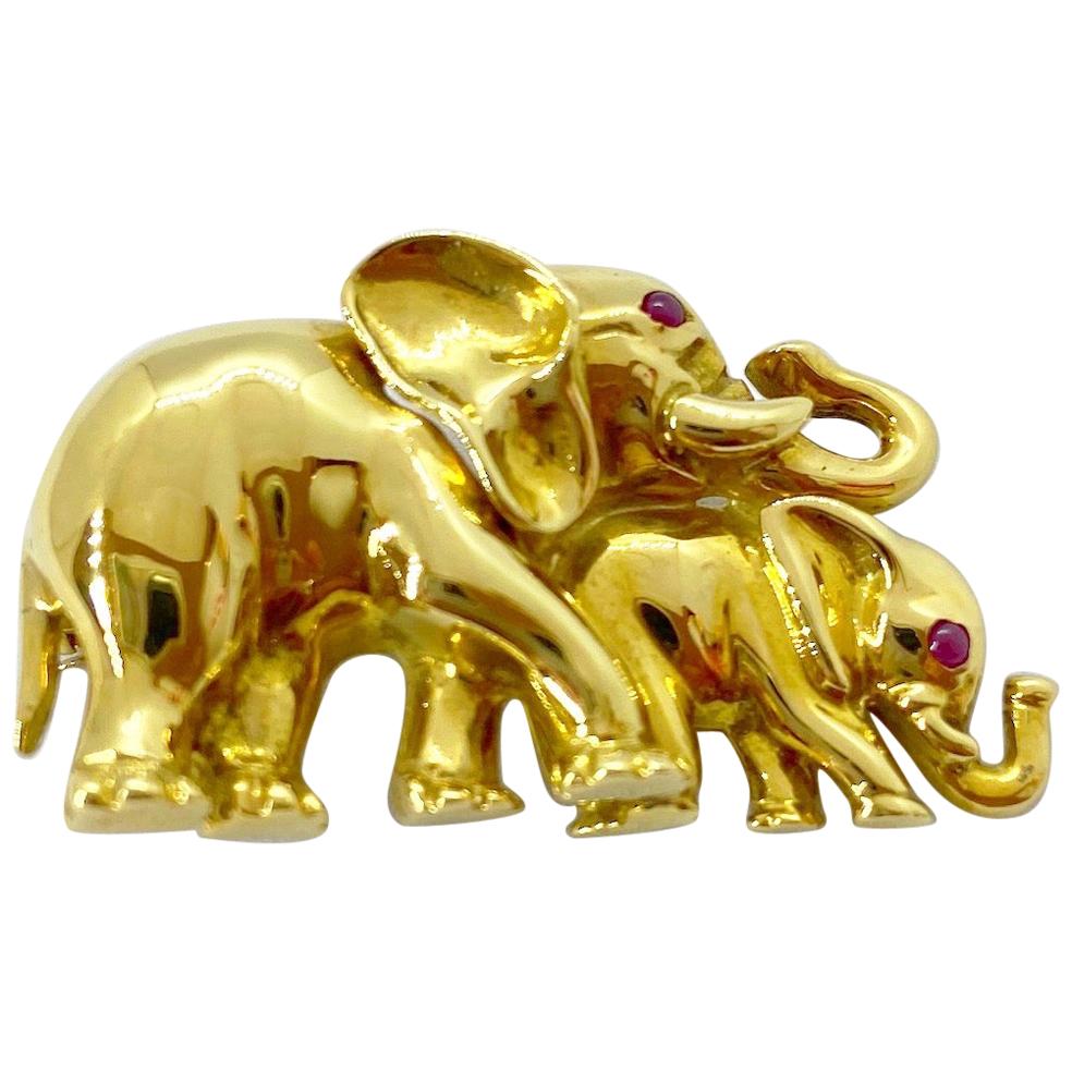 Roberto Coin 18 Karat Vintage Yellow Gold Mother and Baby Elephant Brooch