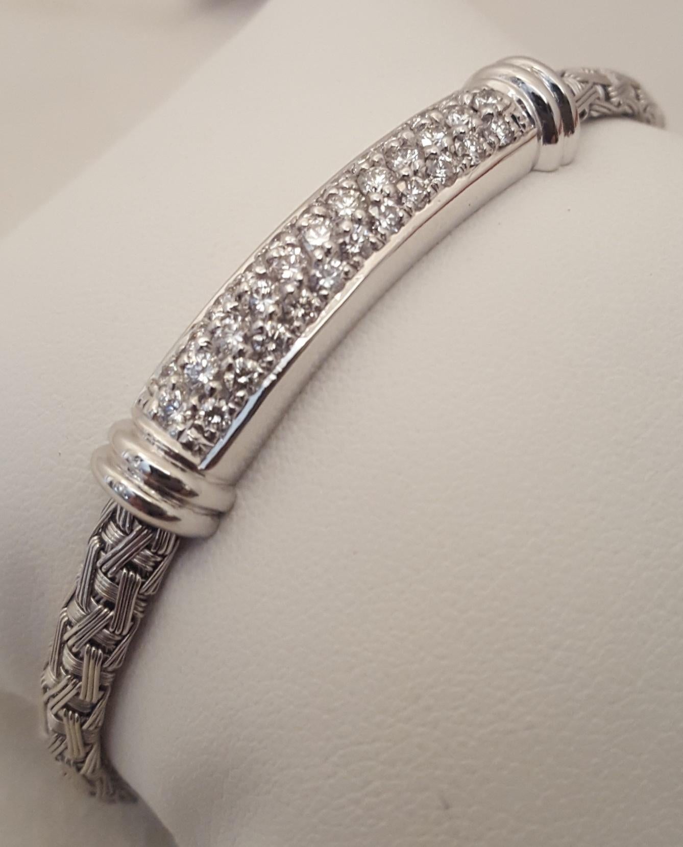 Roberto Coin 18 Karat White Gold Diamond Bar Woven Bracelet In Excellent Condition In Palm Beach, FL