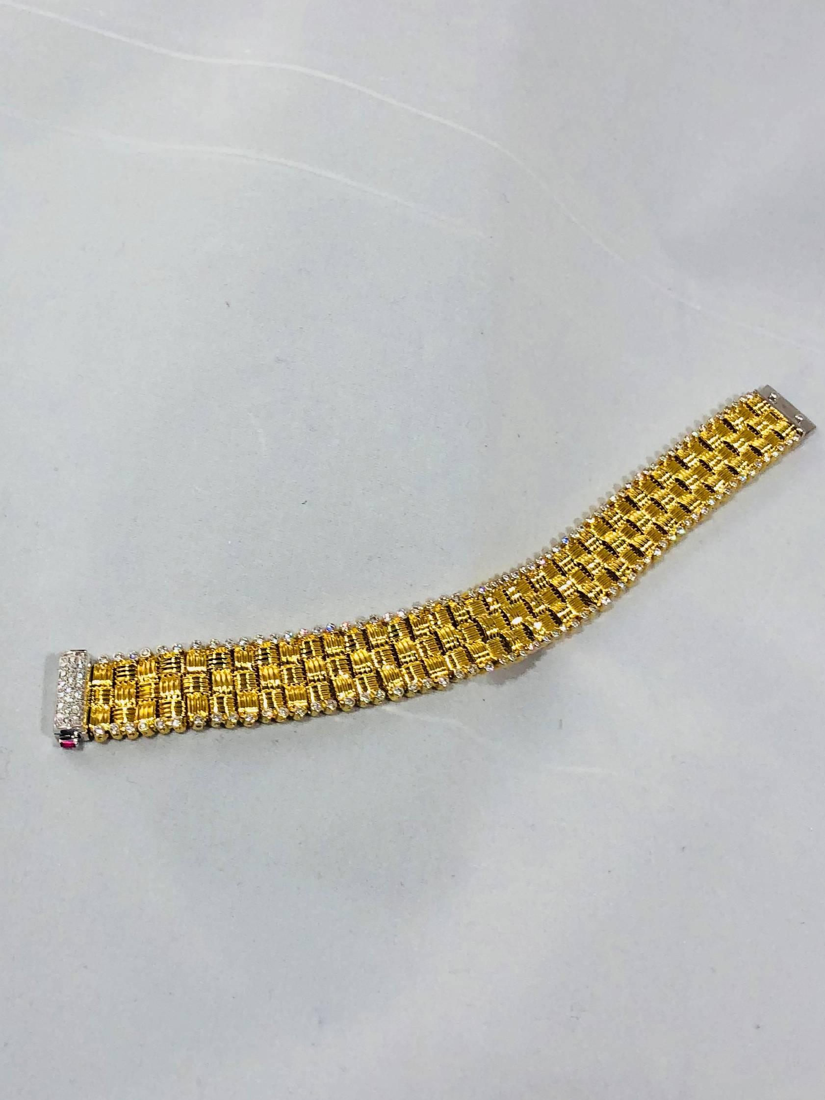 Women's Roberto Coin 18 Karat Yellow Gold and 2.03 Carat Full Cut Round Diamond Bracelet