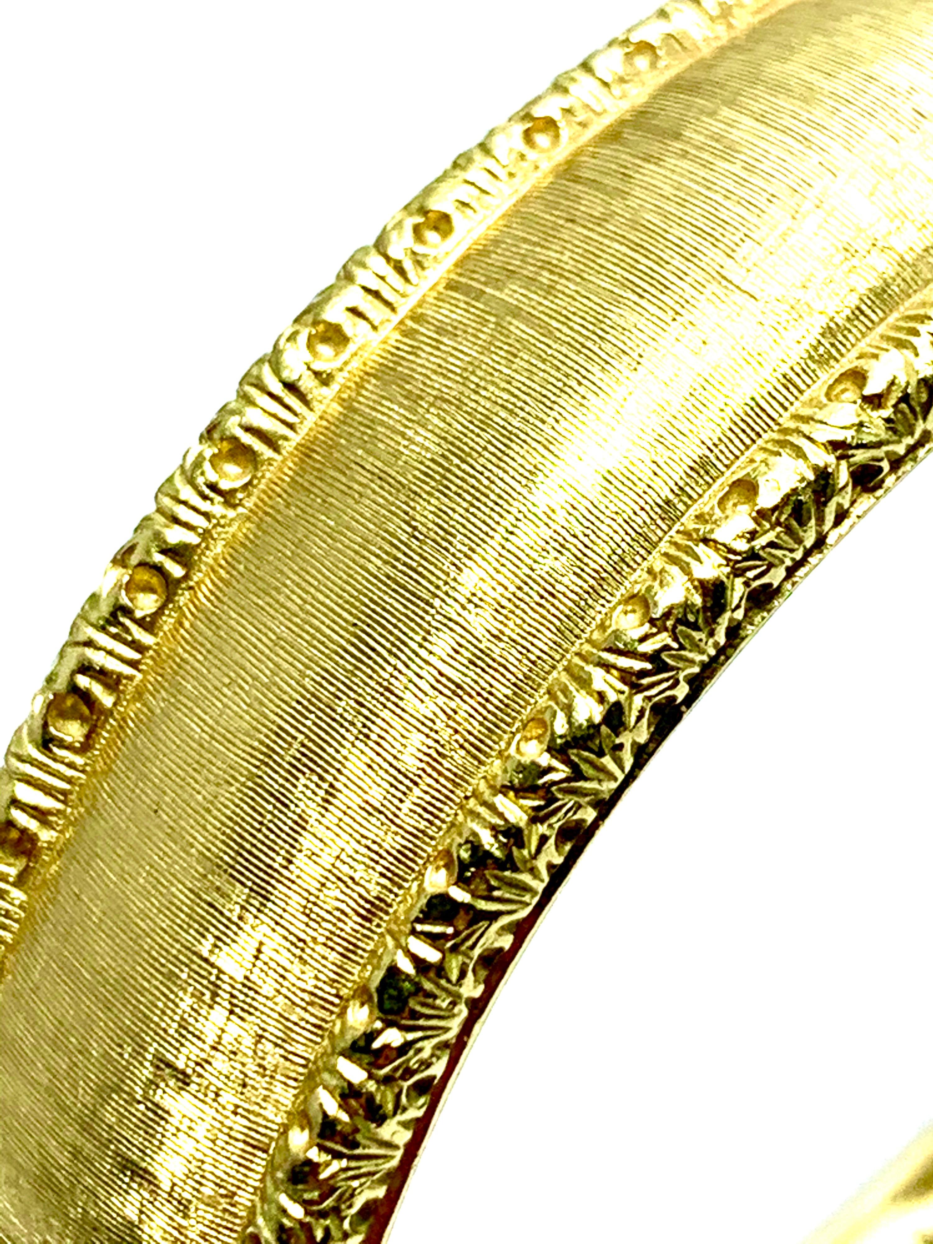 Byzantine Roberto Coin 18 Karat Yellow Gold Bangle Bracelet with a Ruby Clasp