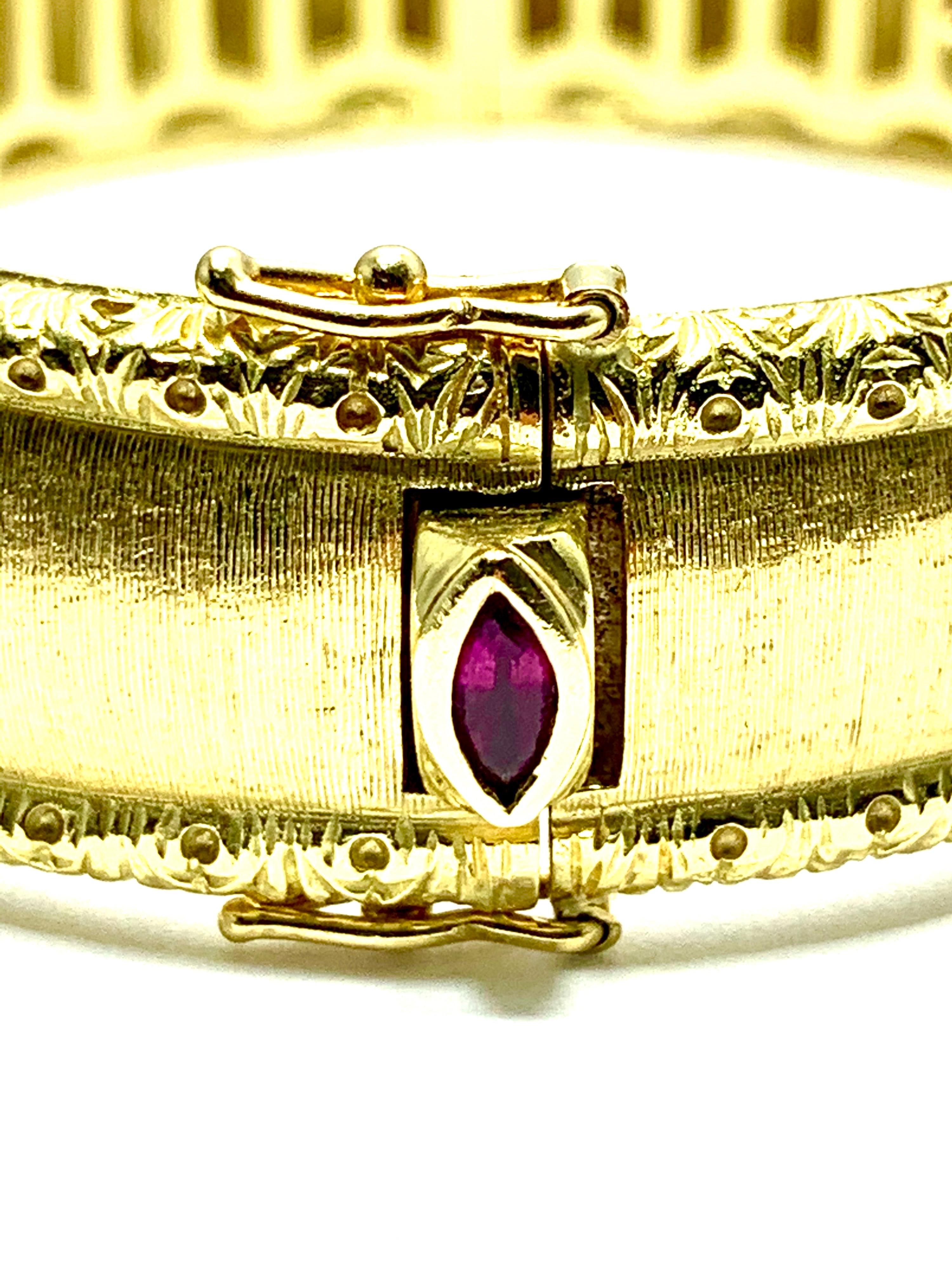 Roberto Coin 18 Karat Yellow Gold Bangle Bracelet with a Ruby Clasp 3