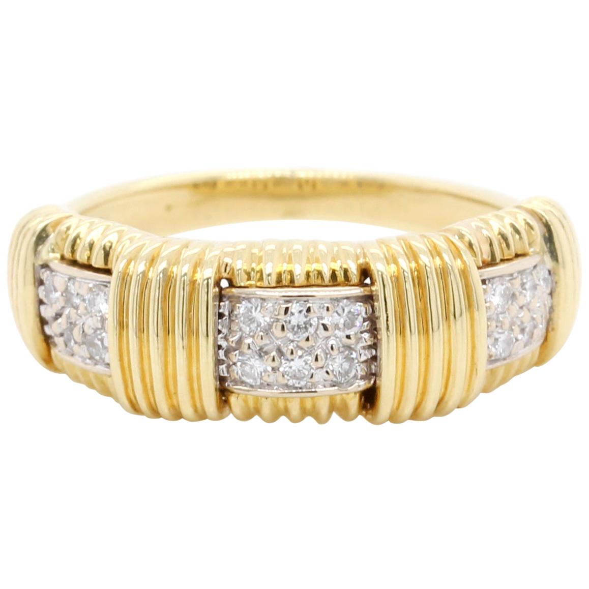Roberto Coin 18 Karat Yellow Gold Diamond Appasionata Ring For Sale
