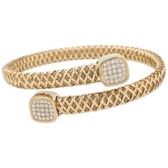 Roberto Coin 18 Karat Yellow Gold Primavera Diamond Capped Bangle