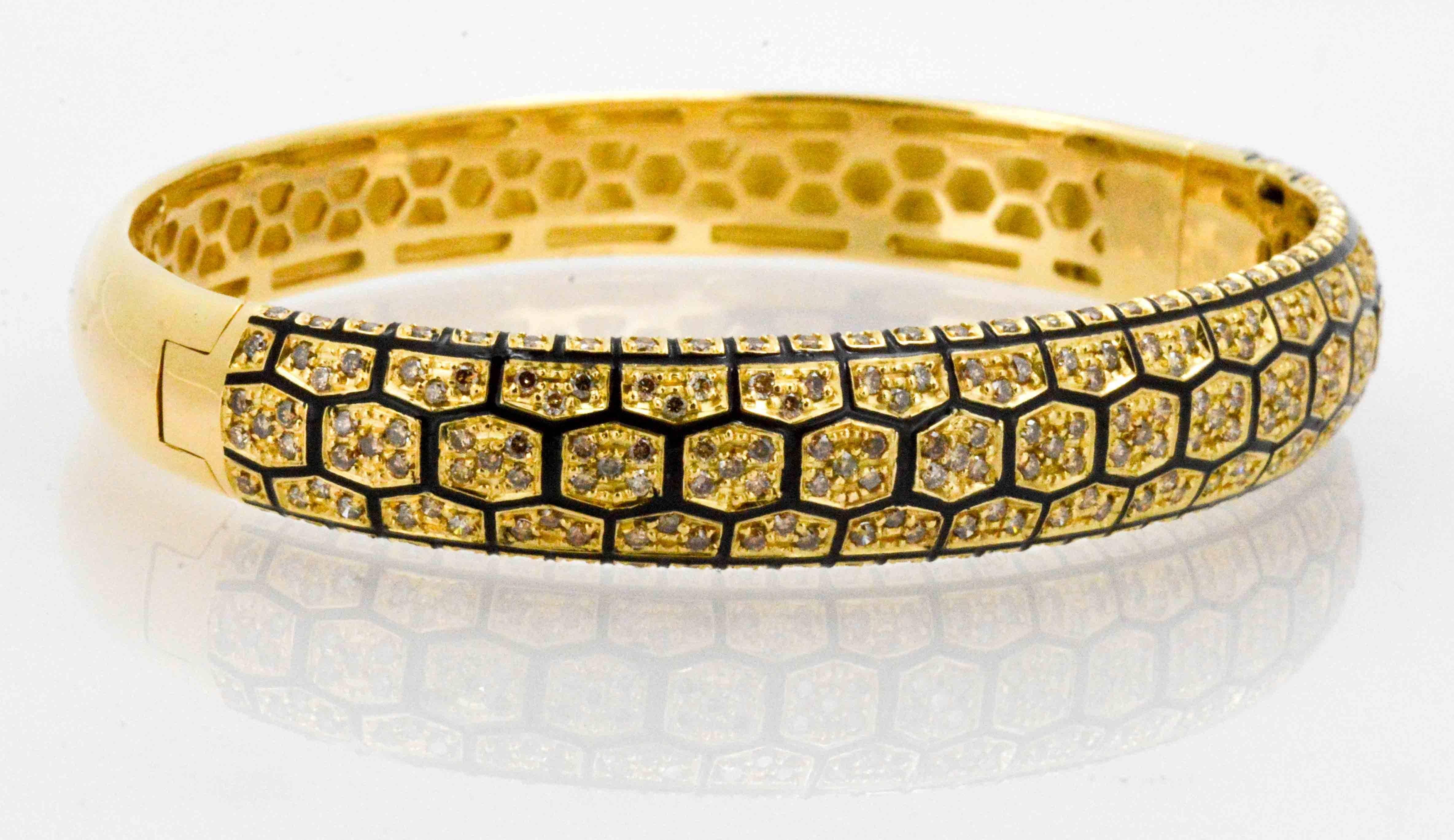 Round Cut Roberto Coin 18 KY Gold Honeycomb Bangle Bracelet 1.82 Carat Diamonds