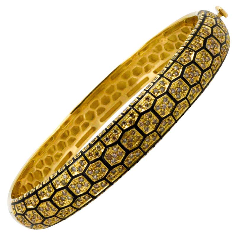 Roberto Coin 18 KY Gold Honeycomb Bangle Bracelet 1.82 Carat Diamonds ...