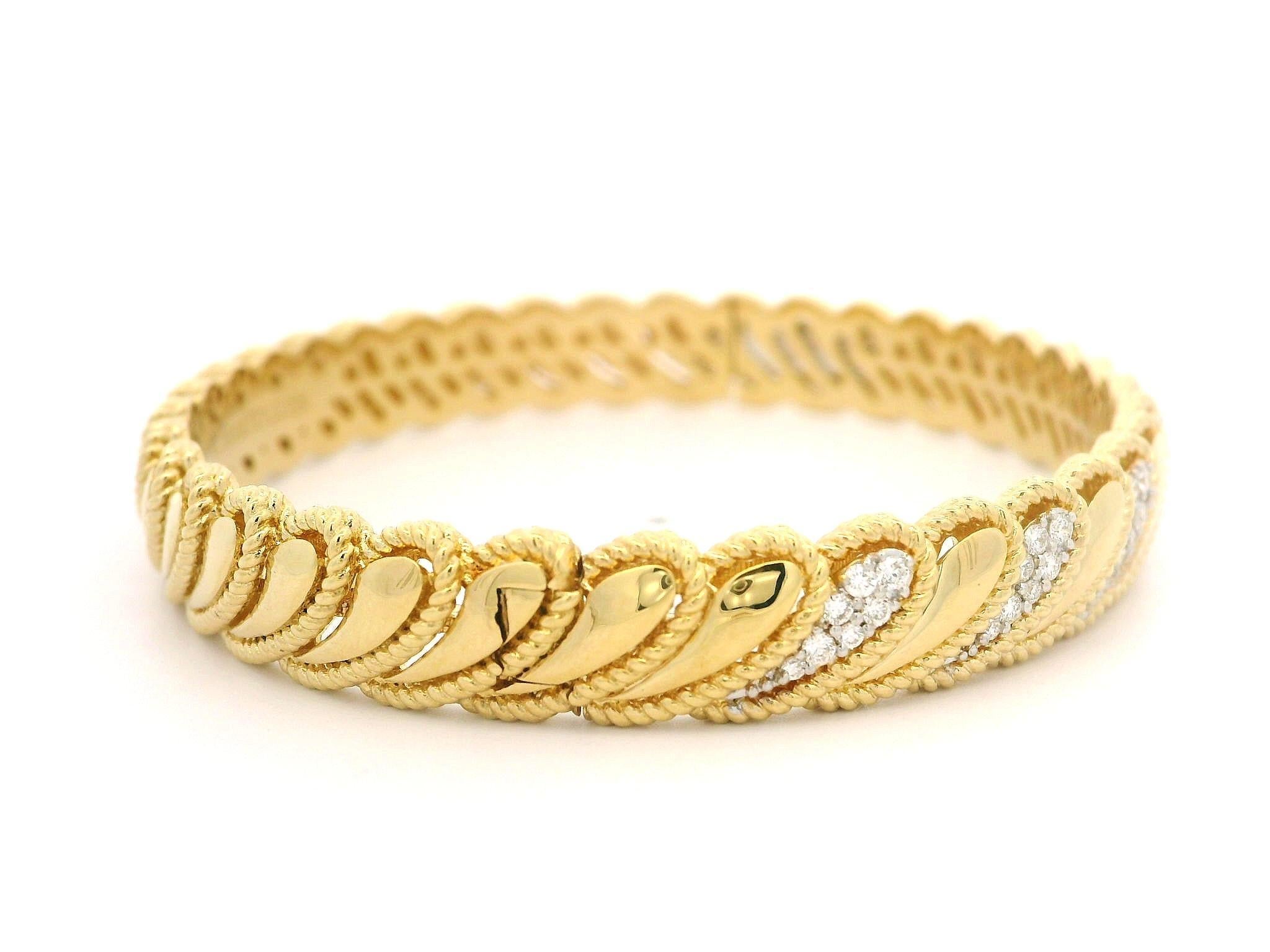 Brilliant Cut Roberto Coin 18k Gold 0.47ctw Diamond Byzantine Barocco Hinged Bangle For Sale
