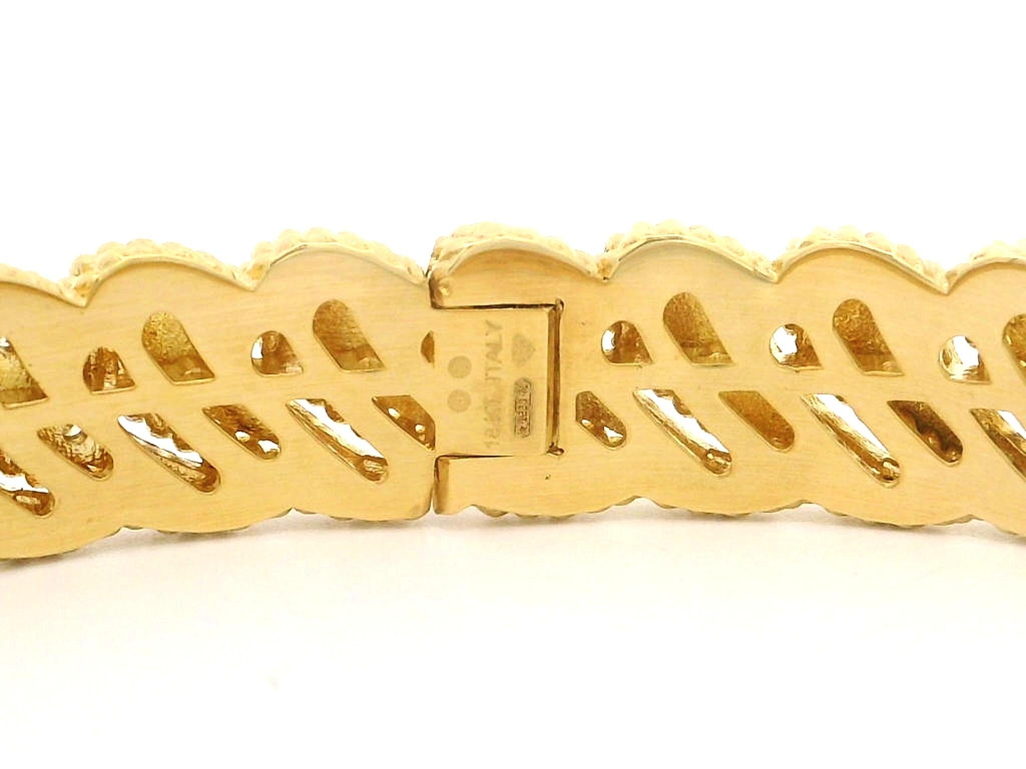 Roberto Coin 18k Gold 0.47ctw Diamond Byzantine Barocco Hinged Bangle For Sale 3