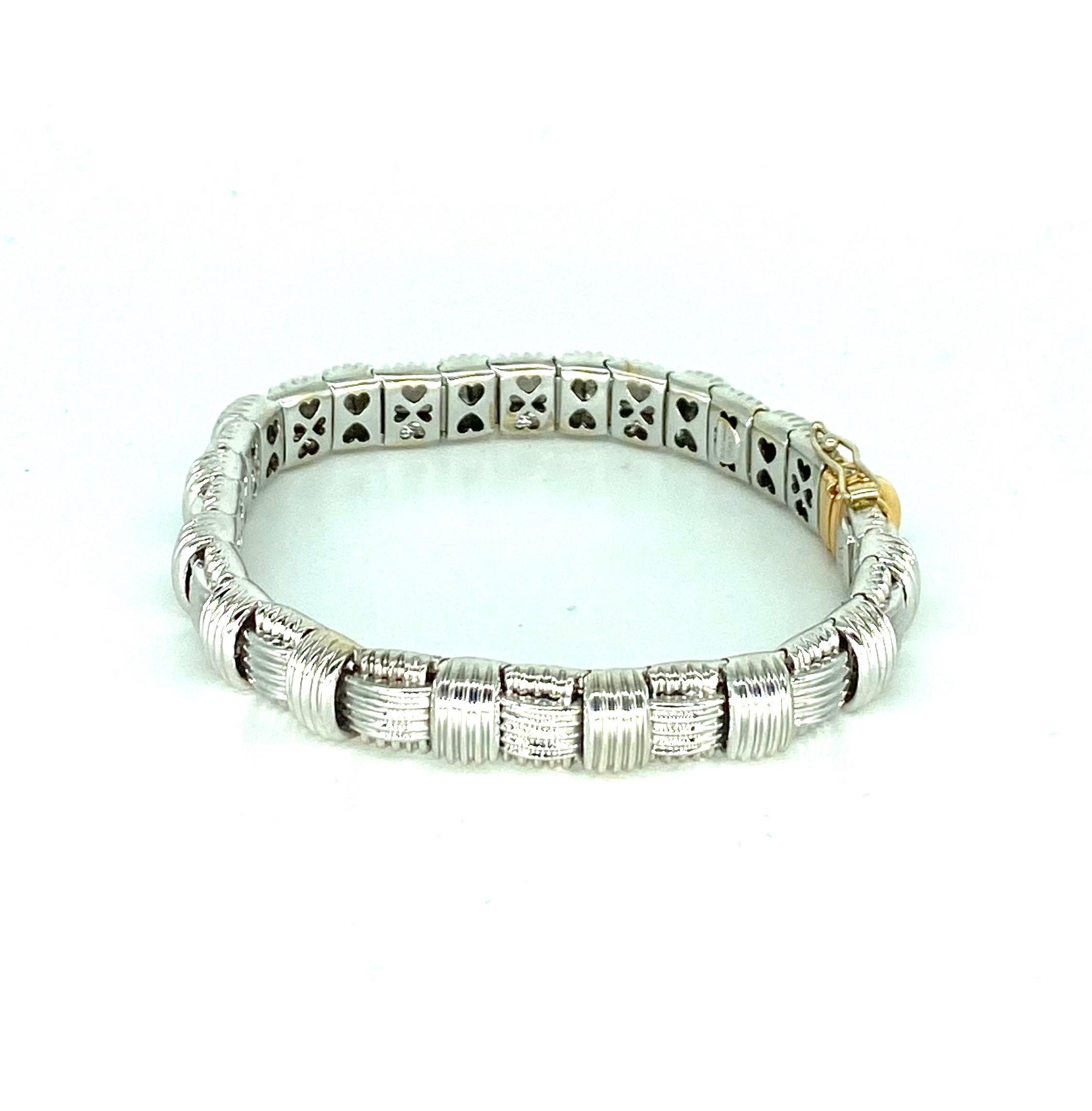 Taille ronde Roberto Coin Bracelet tissé une rangée Appassionata en or 18 carats et diamants en vente