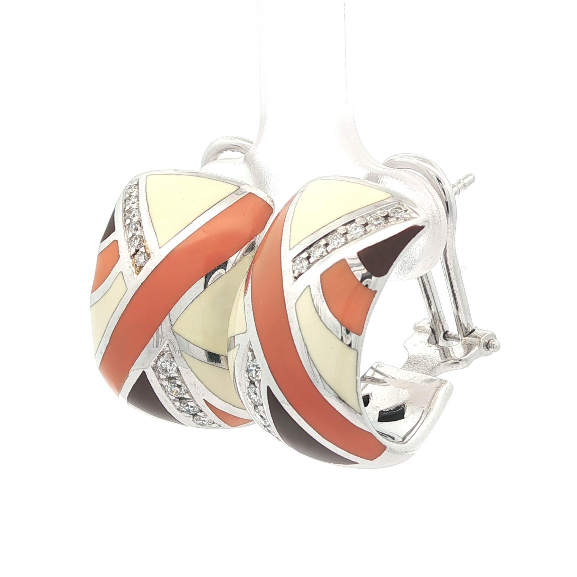 Taille brillant Roberto Coin Boucles d'oreilles à large manchette en or 18k avec diamants et émail beige orangé en vente