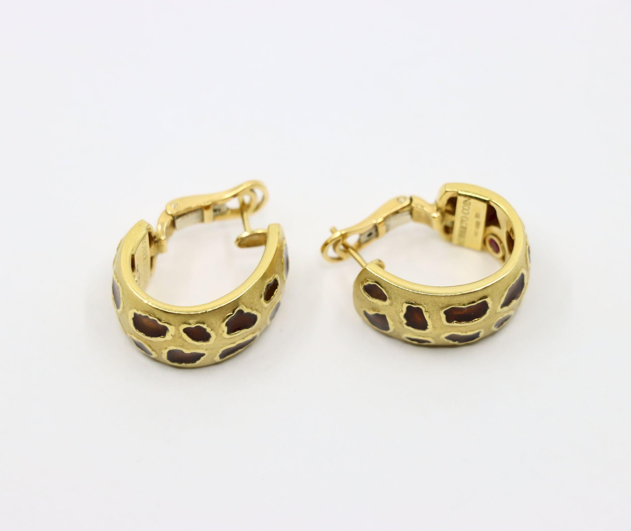 Roberto Coin Ohrringe, Münze 18 Karat Gold Emaille Leopardenmuster im Angebot 3