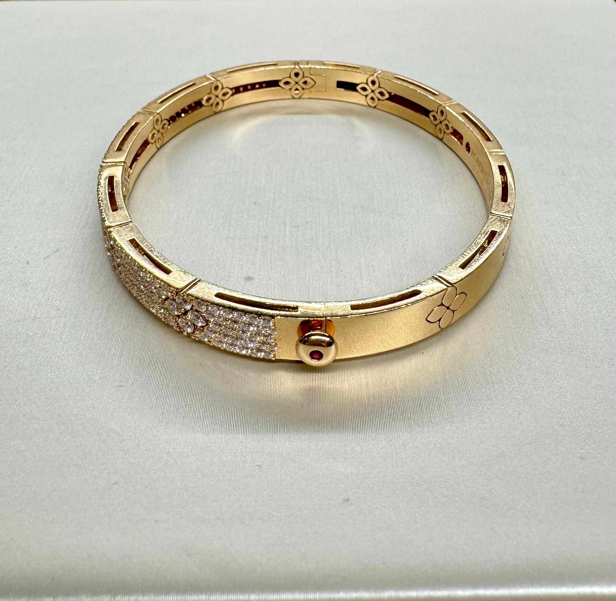 Roberto Coin 18K Rose Gold Diamond Love in Verona Bangle In Good Condition For Sale In Naples, FL