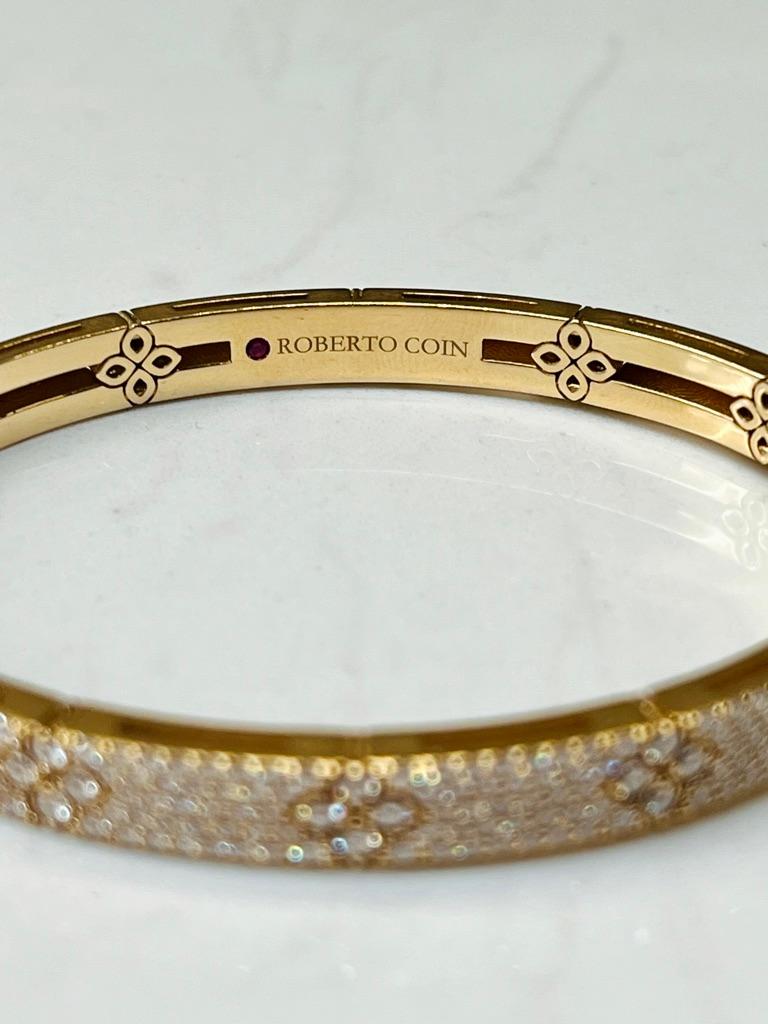 Mixed Cut Roberto Coin 18K Rose Gold Love in Verona Bangle For Sale