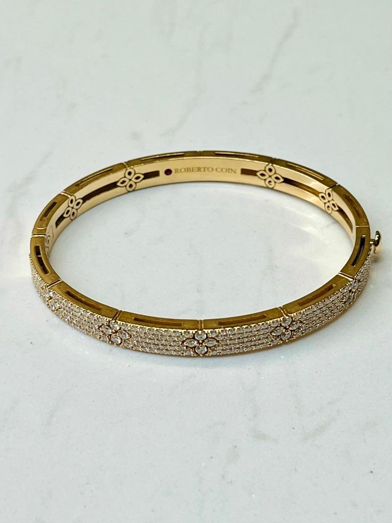 Mixed Cut Roberto Coin 18K Rose Gold Love in Verona Bangle For Sale
