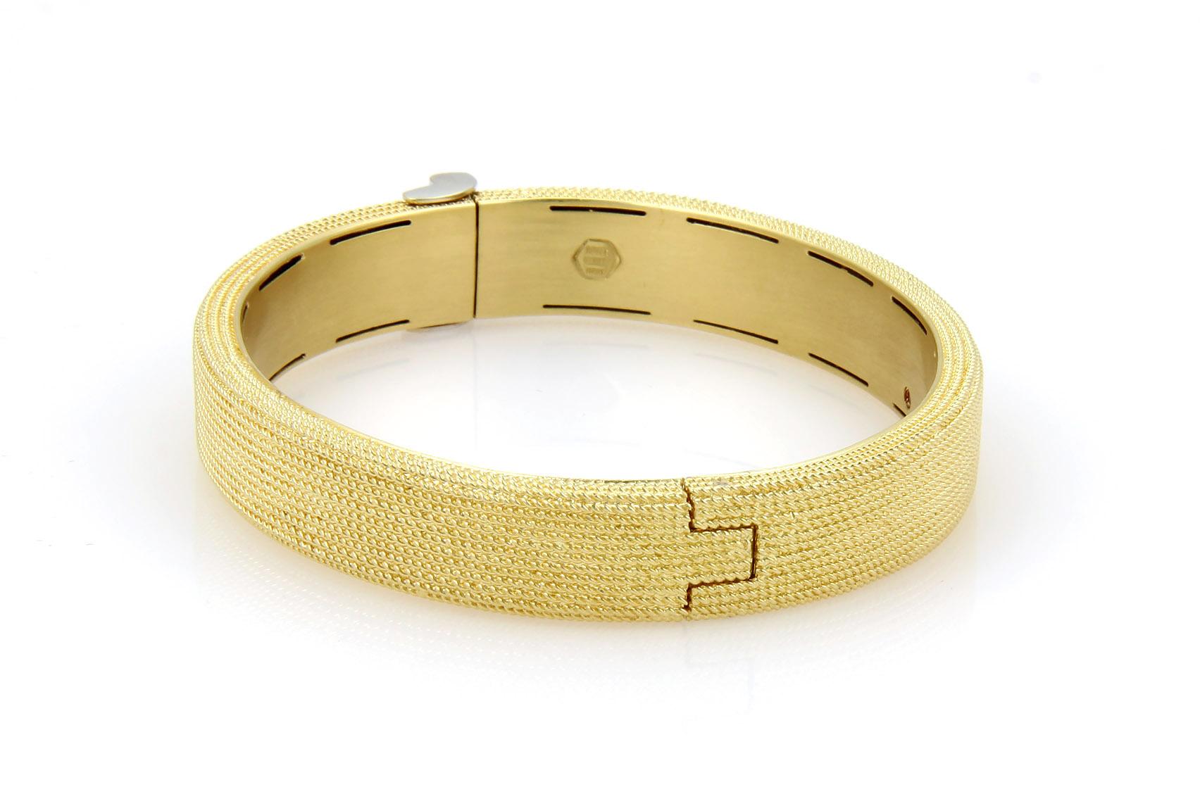 Roberto Coin 18k Two Tone Gold Diamond Wide Textured Bangle Bracelet In Excellent Condition For Sale In Boca Raton, FL