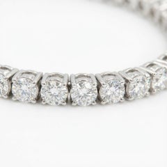 Roberto Coin 18K White Gold Diamond Bangle Bracelet 5.65 Carats G/VS2