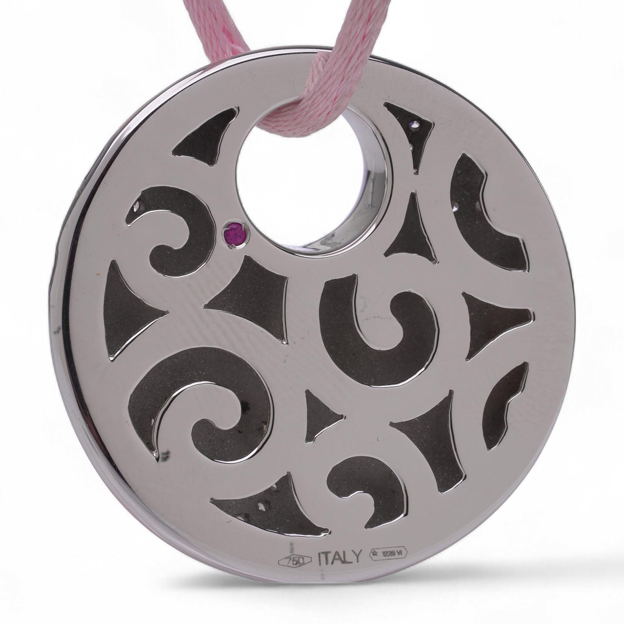 Roberto Coin - Collana con ciondolo in oro bianco 18k e smalto rosa e diamanti in vendita 2