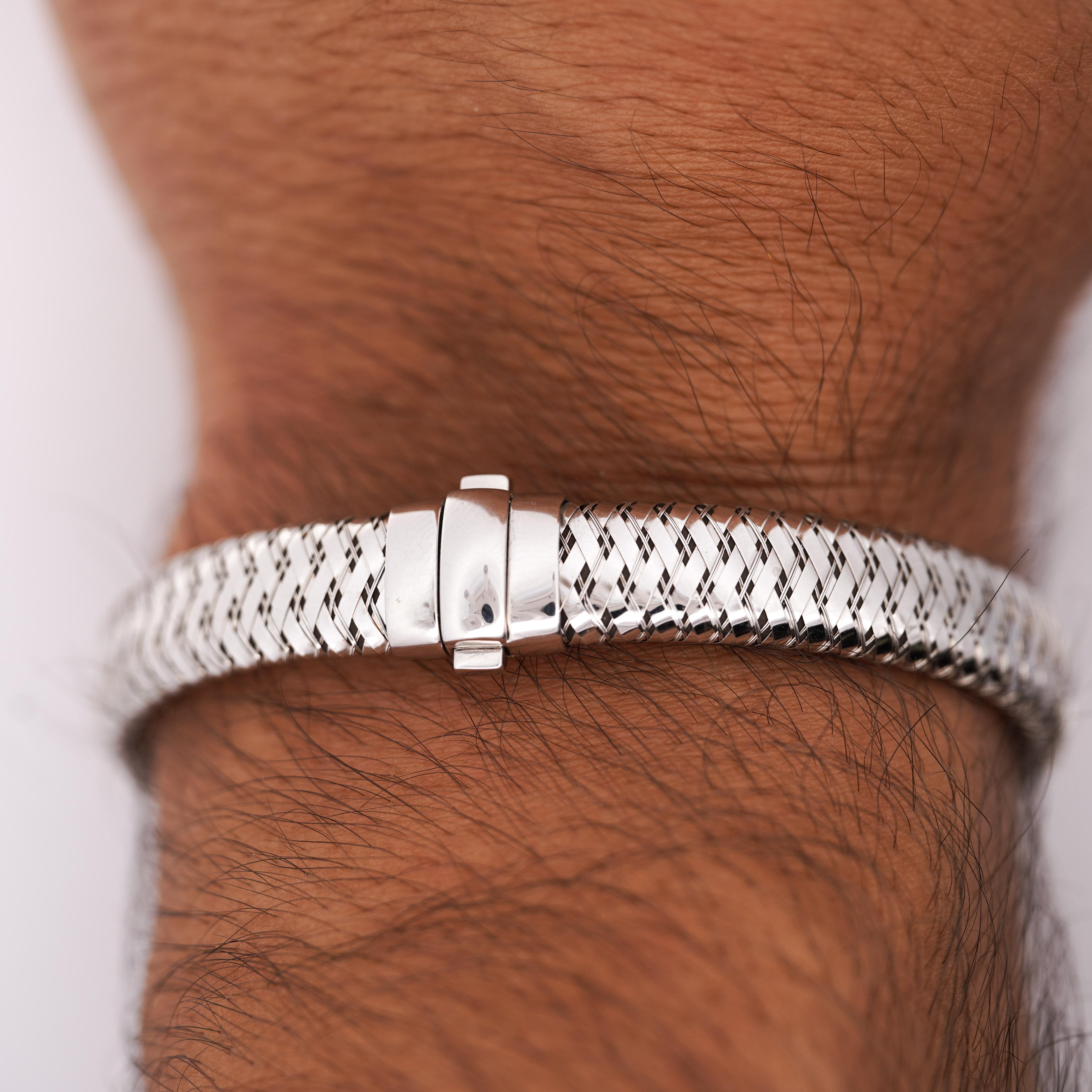 Roberto Coin Pulsera flexible tejida de oro blanco de 18 quilates en venta 1