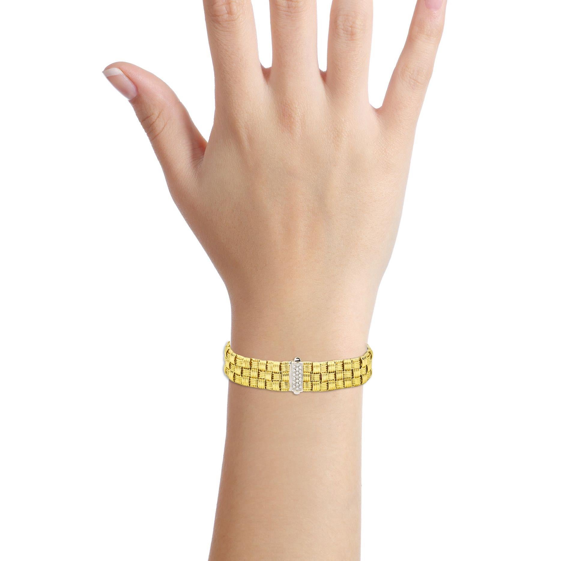 Roberto Coin classics appassionata 3-row bracelet with diamond clasp in 18-karat yellow gold. Flexible polish gold metal interlocking ribbed links in a basket wave design. Made in Italy. Designer's Catalog Number 639008AJLBD0. Retail $11,000.