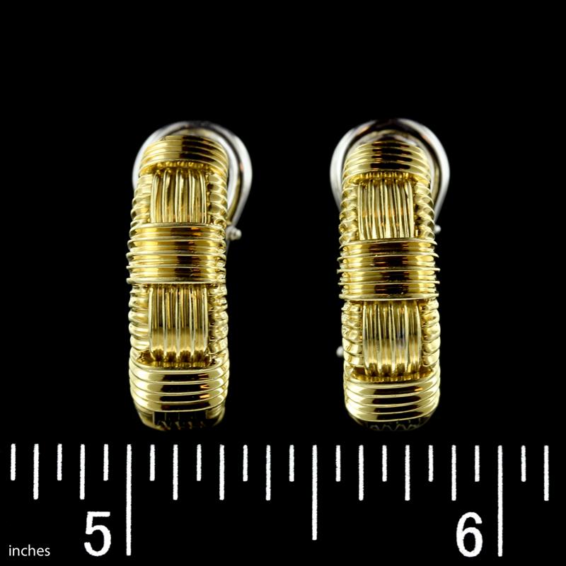 Roberto Coin 18 Karat Yellow Gold Appassionata Earrings In Excellent Condition In Nashua, NH