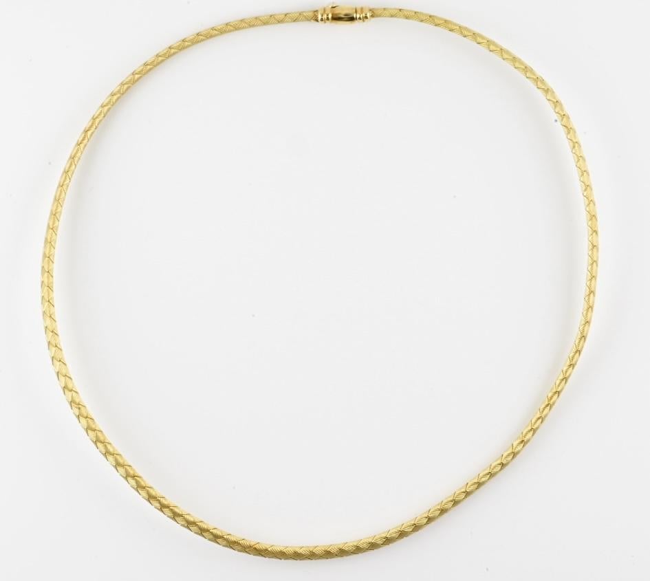 Roberto Coin Collier et Boucles d'oreilles tressés en or jaune 18K 29.65g Italie 1220V Bon état - En vente à Media, PA