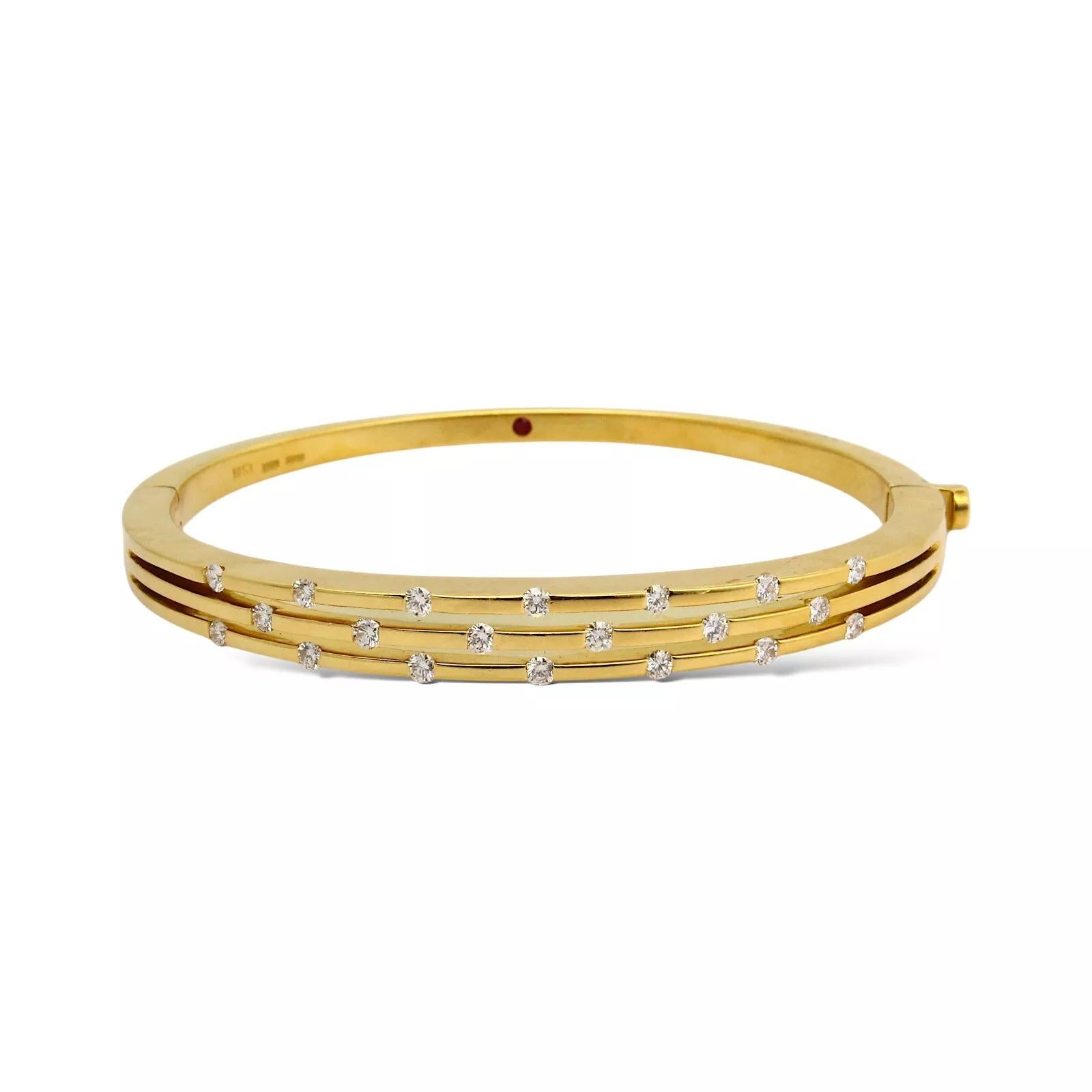 Roberto Coin Pulsera de diamantes de oro amarillo de 18 quilates con rubí oculto Corte redondo en venta