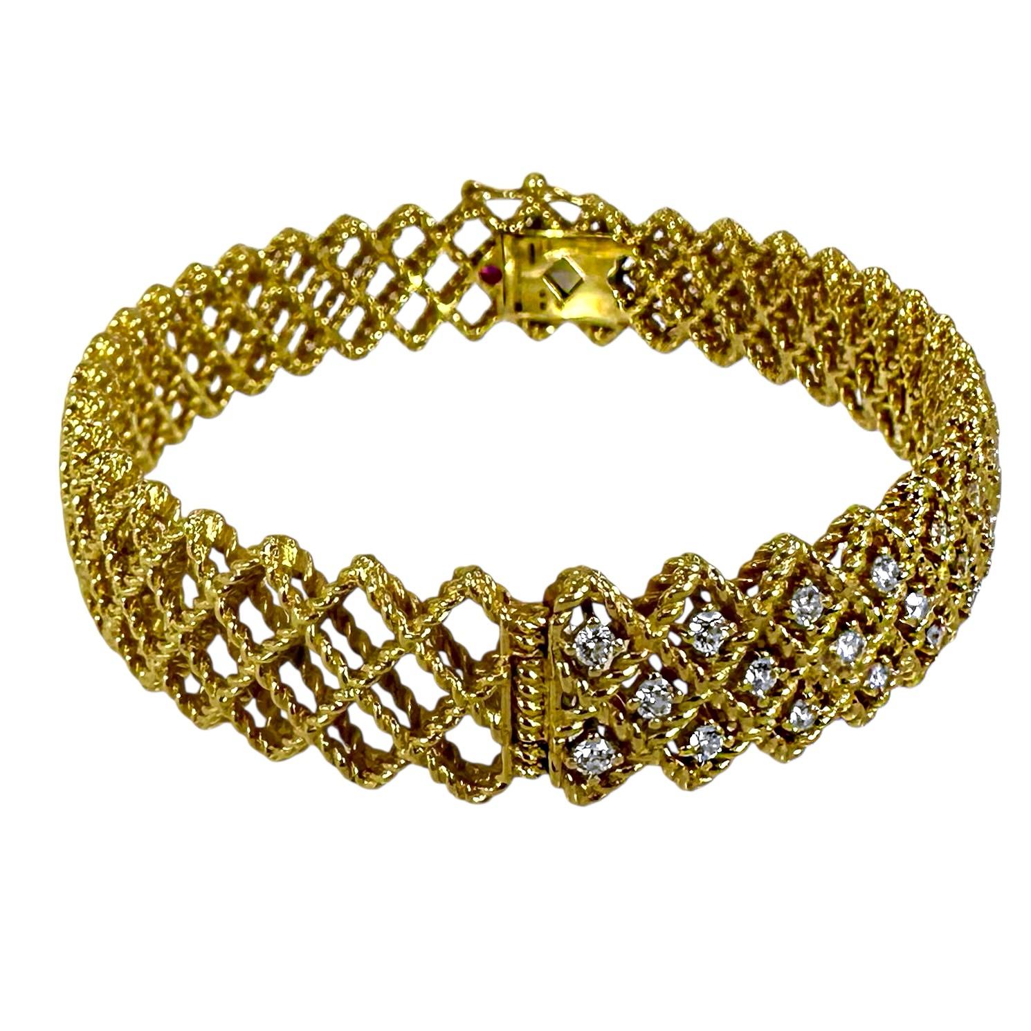 Women's Roberto Coin 18K Yellow Gold & Diamond Lattice Design, Oval Bangle Bracelet For Sale